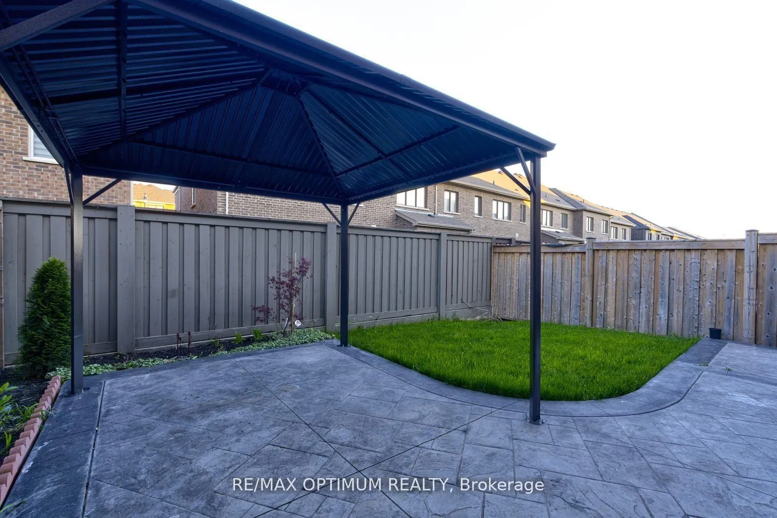 Photo 43 of 13 Fann Drive, Brampton, Northwest Brampton — HOMEH