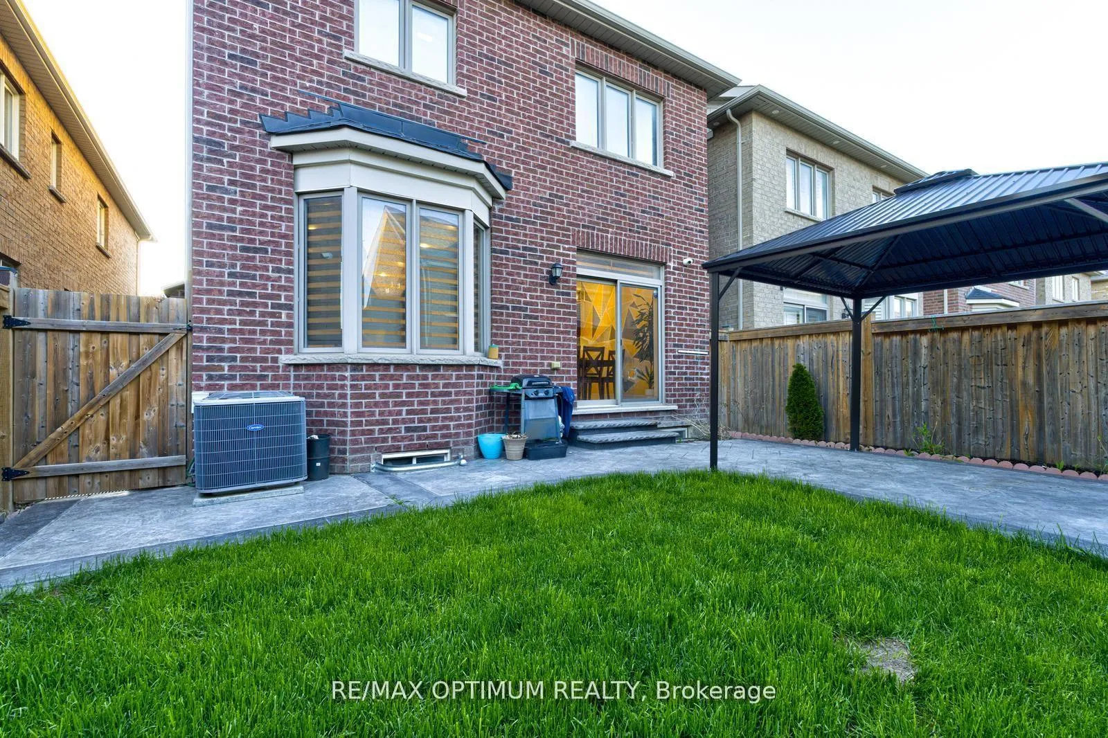 Photo 44 of 13 Fann Drive, Brampton, Northwest Brampton — HOMEH