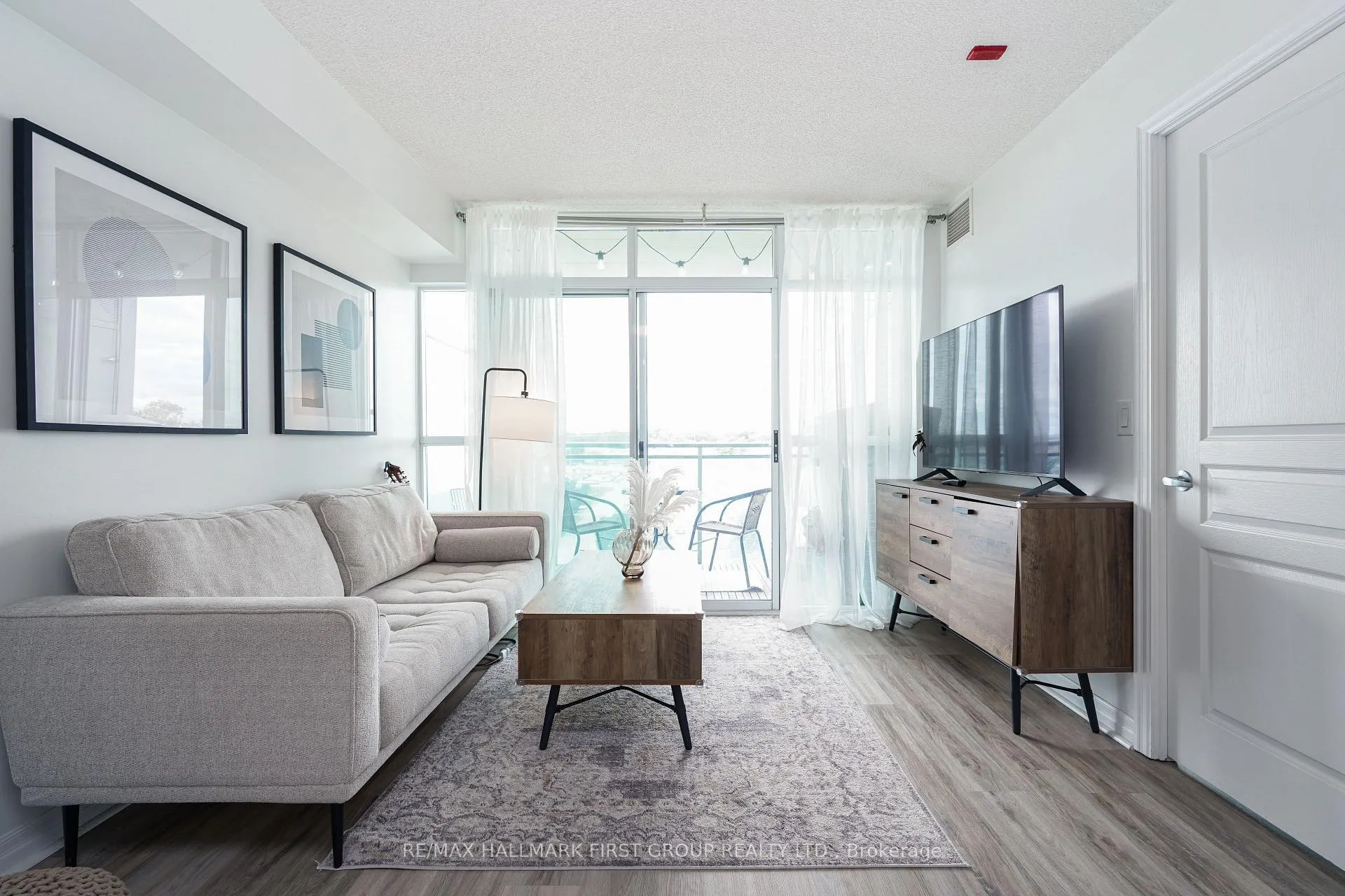 Photo 5 of Unit 710, 1600 Charles Street, Whitby, Port Whitby — HOMEH