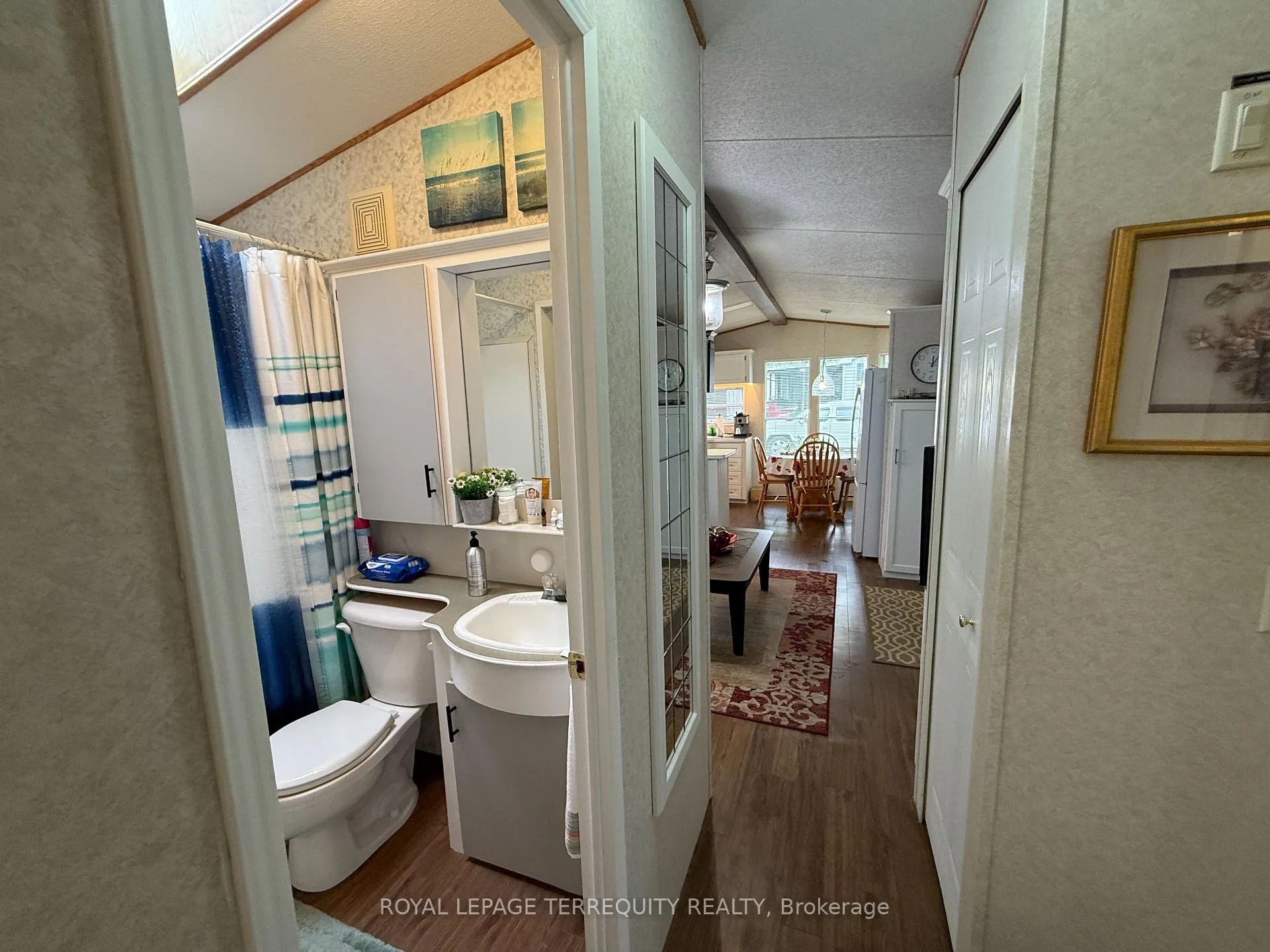 Photo 14 of 125 Bass, Selwyn — HOMEH