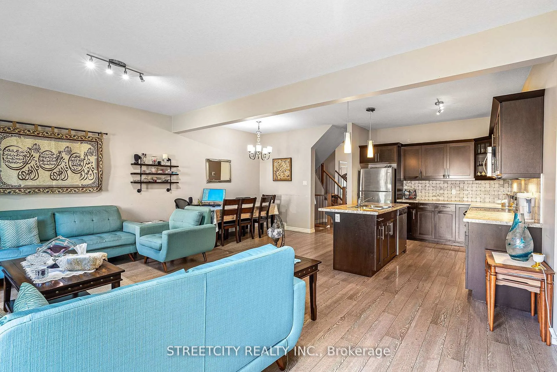 Photo 12 of Unit 3, 1924 Cedarhollow Boulevard, London, North D — HOMEH