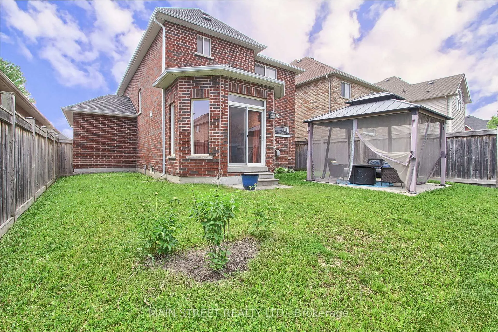 Photo 20 of 61 Carness Crescent, Georgina, Keswick South — HOMEH