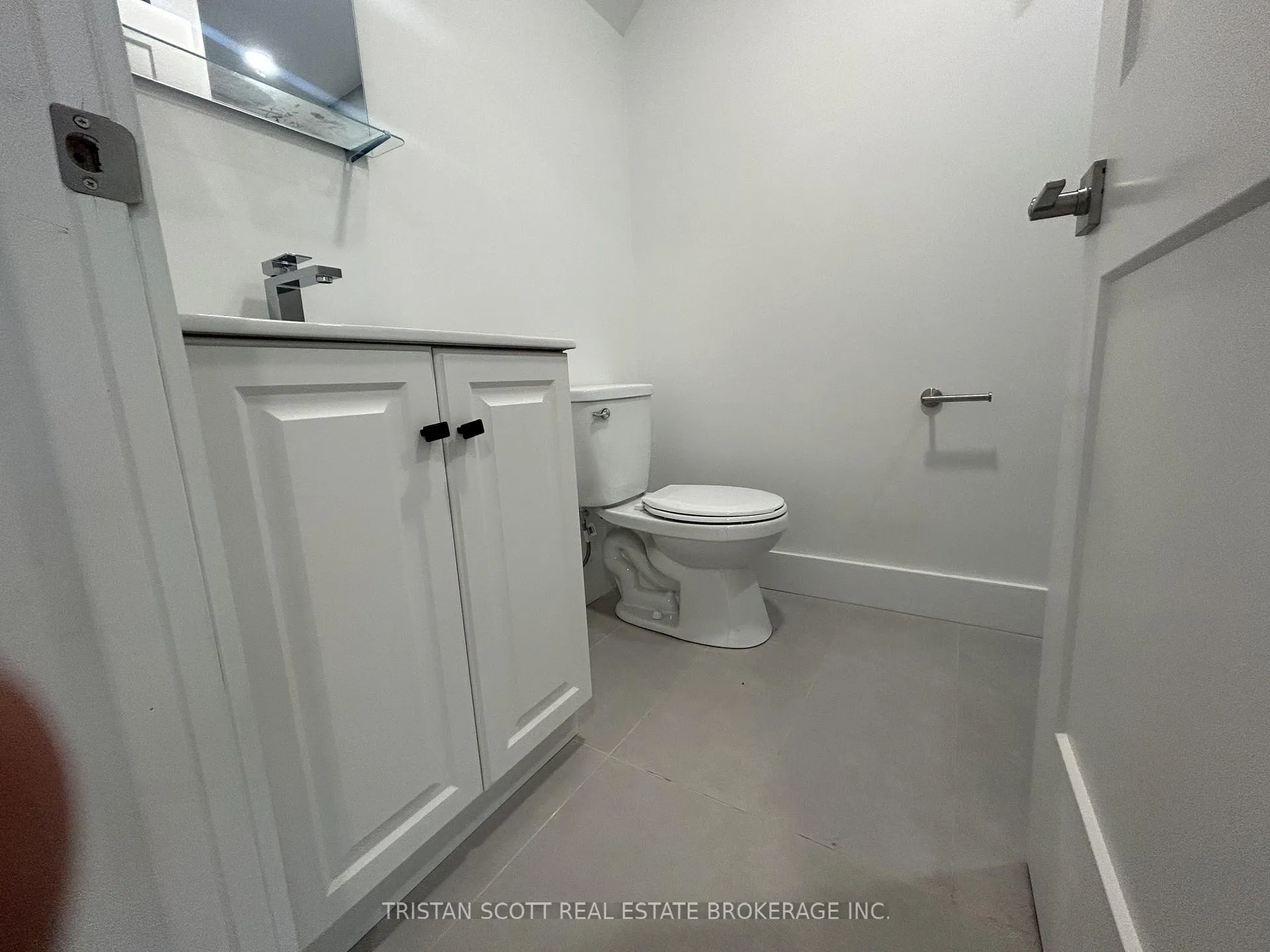 Photo 4 of Unit 212, 6638 McLeod Road, Niagara Falls, Oldfield — HOMEH