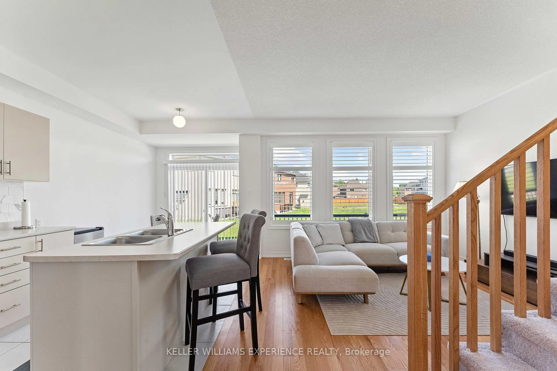 Photo 10 of 75 Wakefield Boulevard, Essa, Angus — HOMEH