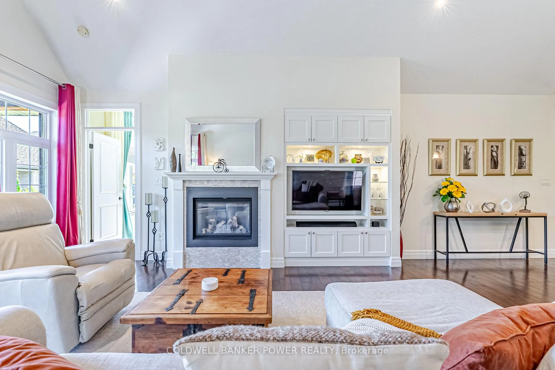 Photo 12 of 1450 Riverbend Road, London, South A — HOMEH