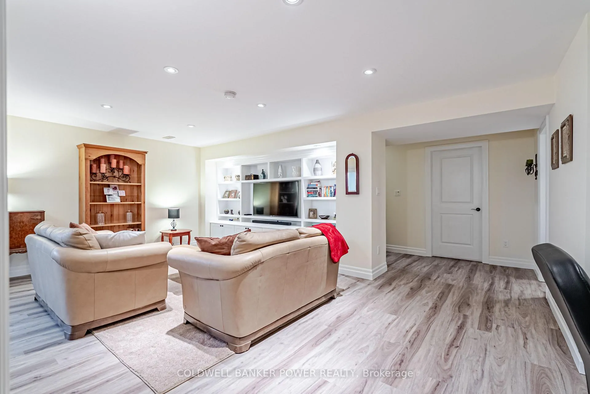 Photo 27 of 1450 Riverbend Road, London, South A — HOMEH