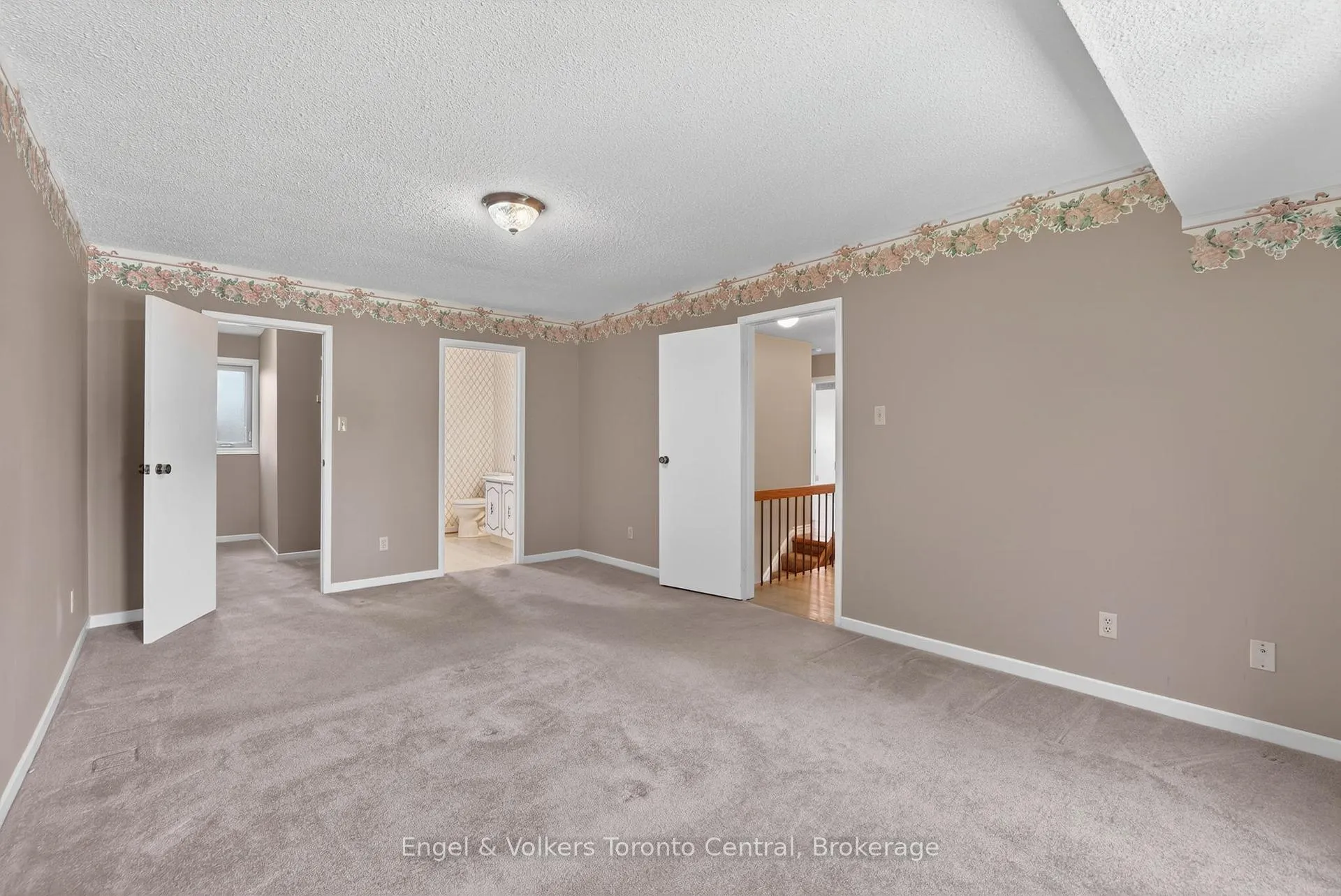 Photo 25 of 32 Milford Crescent, Brampton, Central Park — HOMEH