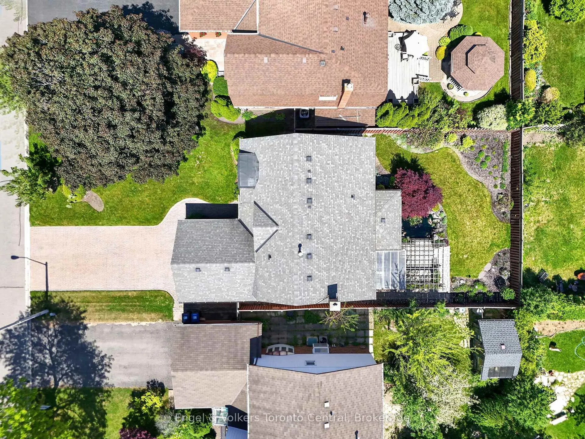 Photo 47 of 32 Milford Crescent, Brampton, Central Park — HOMEH