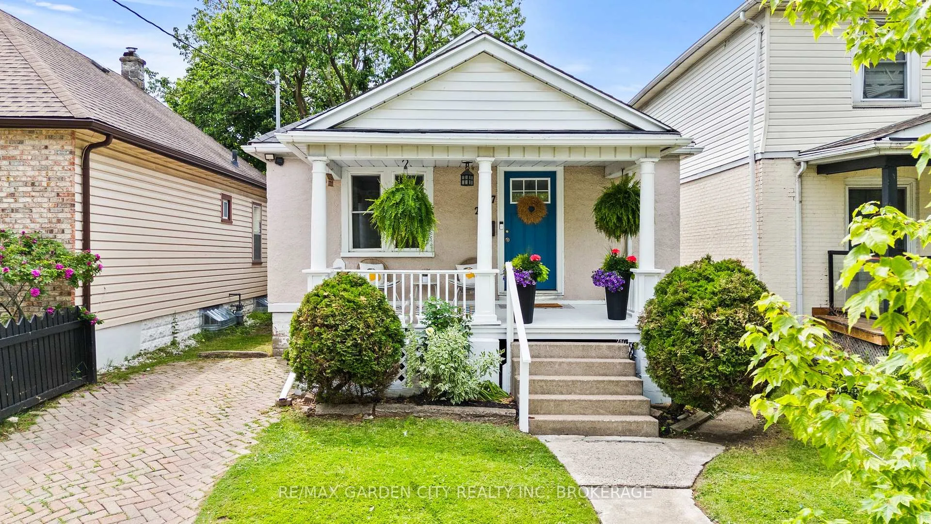 Photo 2 of 247 Lake Street, St. Catharines, Downtown — HOMEH