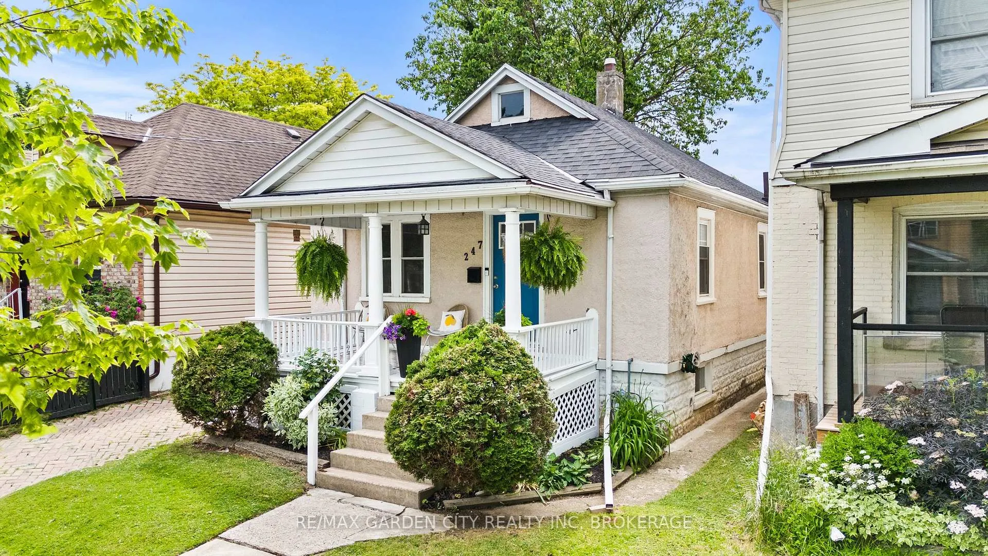 Photo 3 of 247 Lake Street, St. Catharines, Downtown — HOMEH