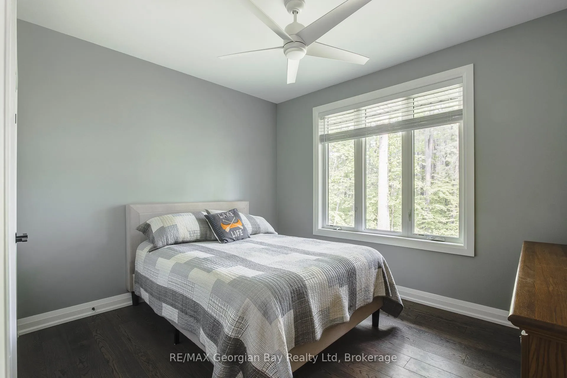 Photo 9 of 50 Windermere Circle, Tay, Rural Tay — HOMEH