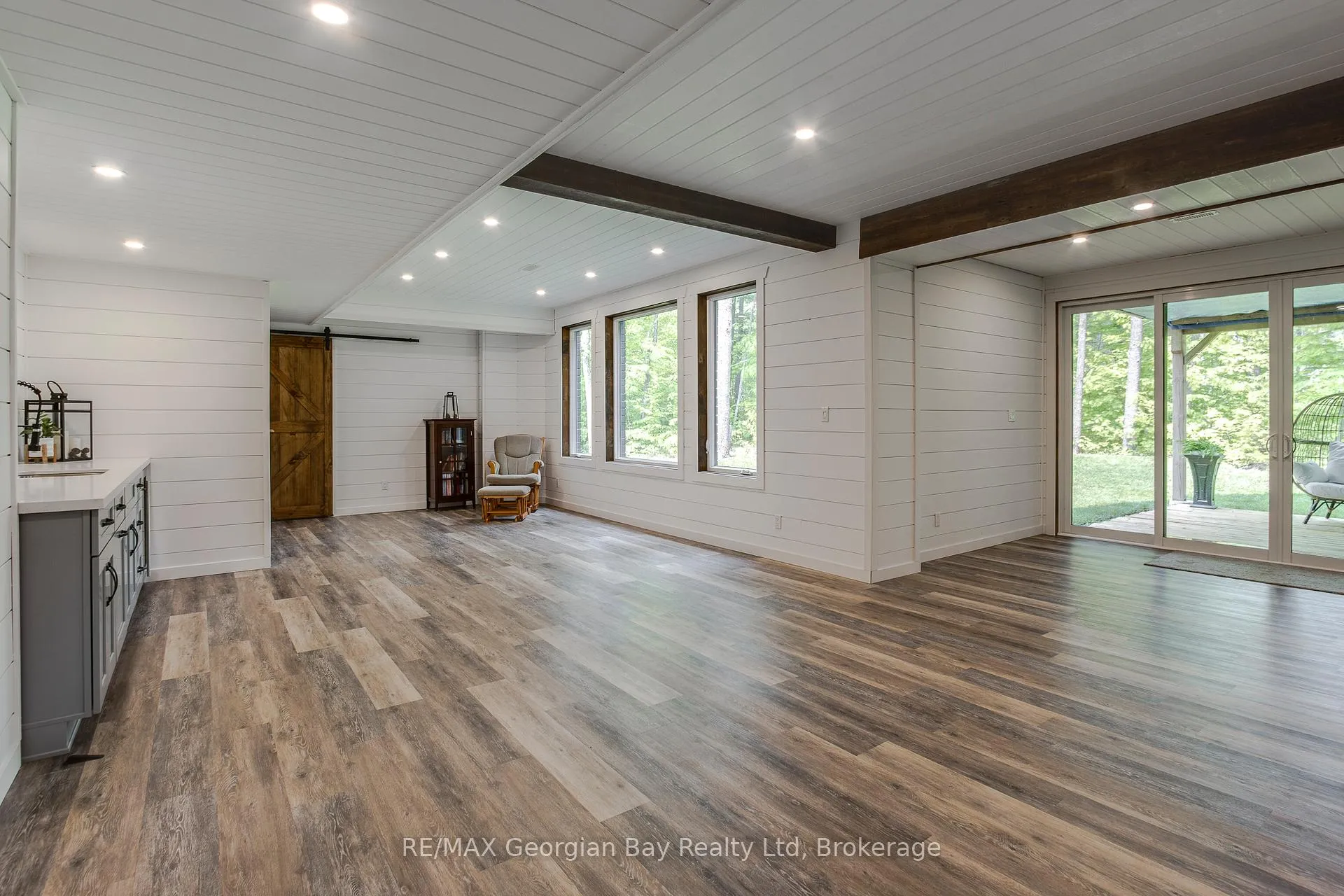 Photo 31 of 50 Windermere Circle, Tay, Rural Tay — HOMEH