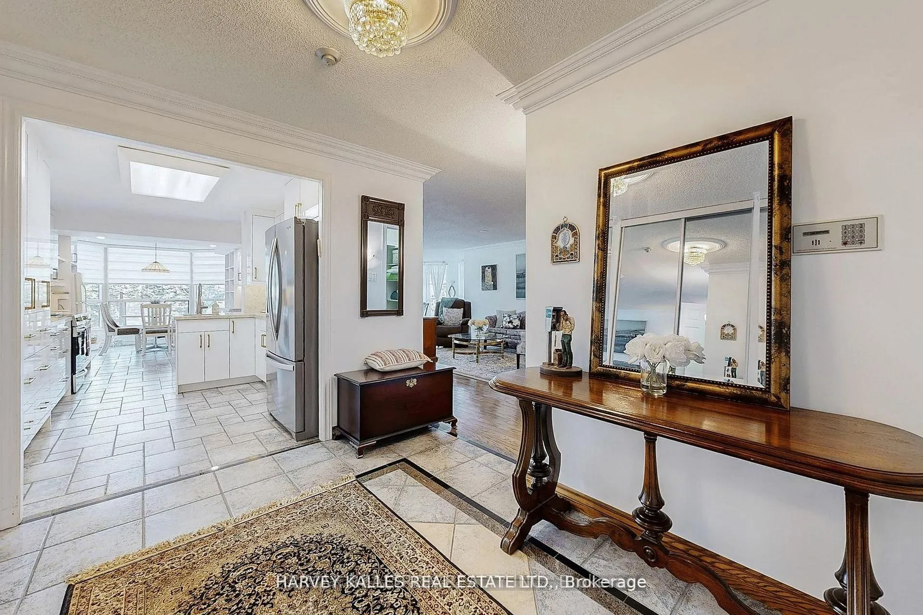 Photo 3 of Unit 311, 7300 Yonge Street, Vaughan, Crestwood-Springfarm-Yorkhill — HOMEH