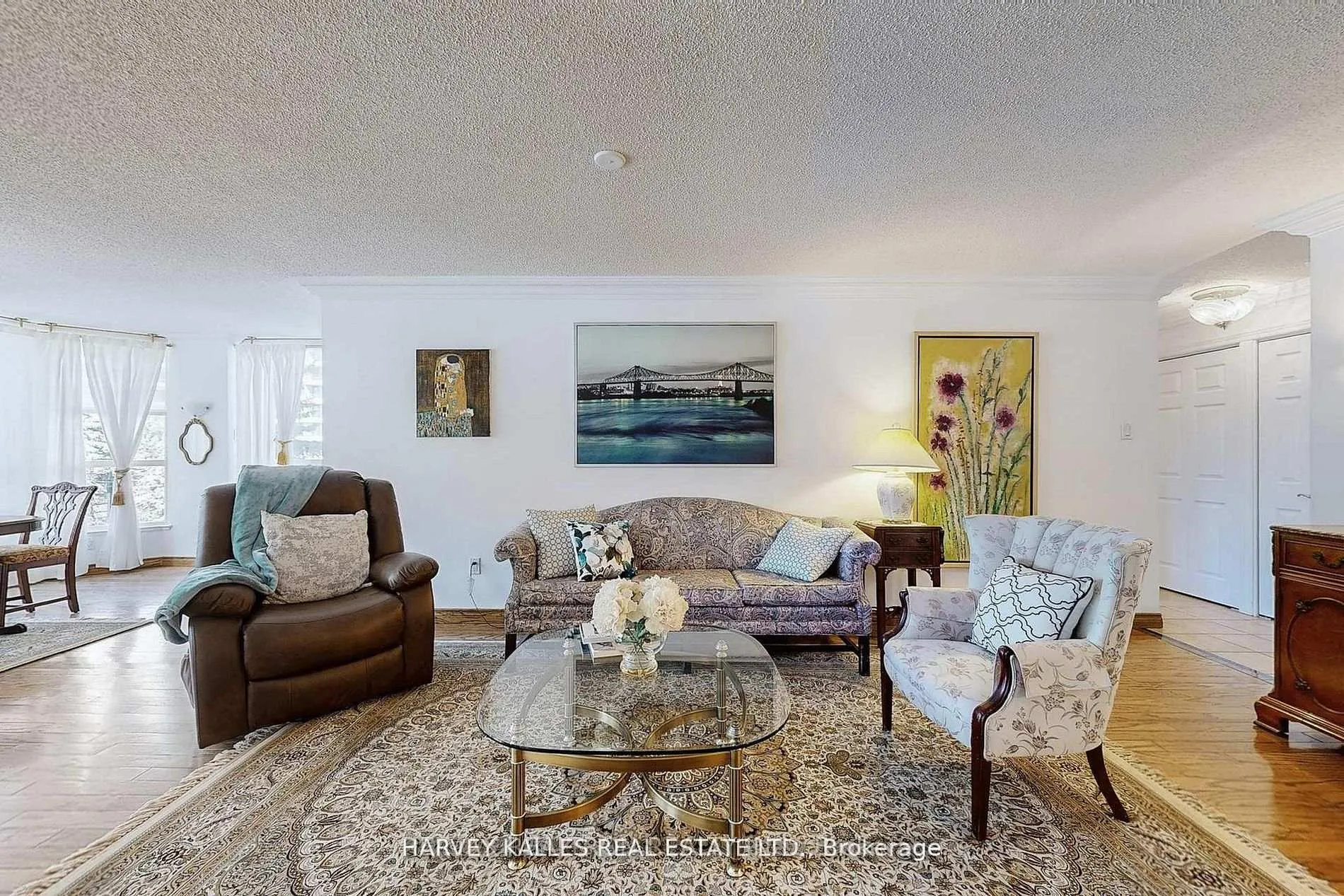 Photo 13 of Unit 311, 7300 Yonge Street, Vaughan, Crestwood-Springfarm-Yorkhill — HOMEH
