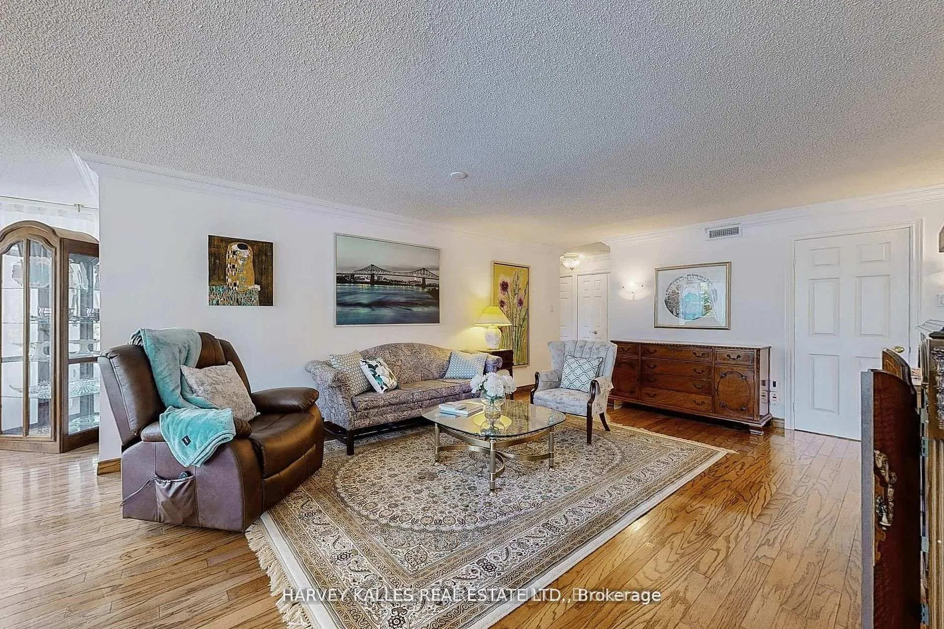 Photo 15 of Unit 311, 7300 Yonge Street, Vaughan, Crestwood-Springfarm-Yorkhill — HOMEH