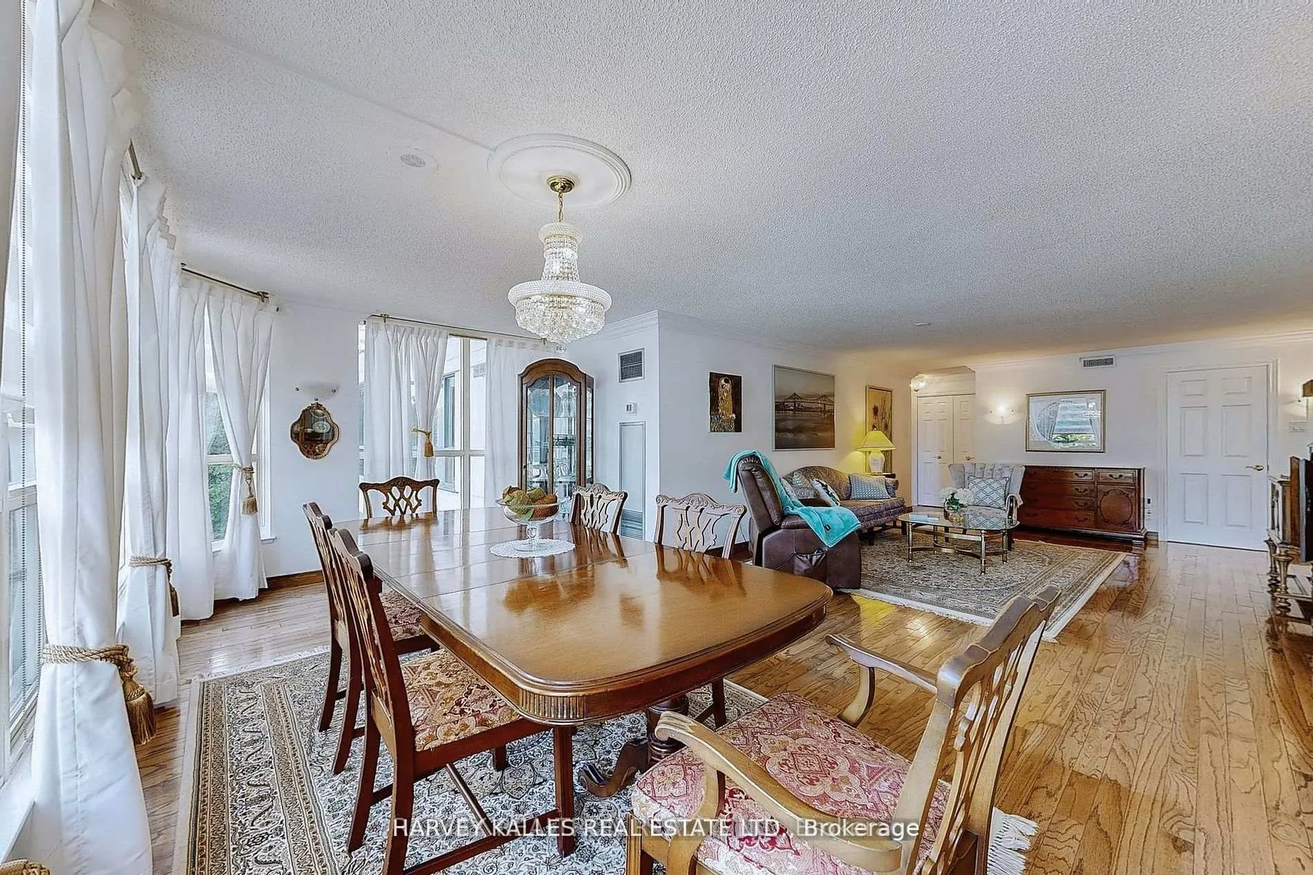 Photo 17 of Unit 311, 7300 Yonge Street, Vaughan, Crestwood-Springfarm-Yorkhill — HOMEH