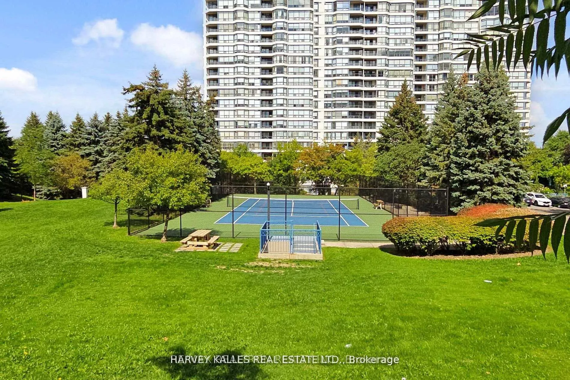 Photo 35 of Unit 311, 7300 Yonge Street, Vaughan, Crestwood-Springfarm-Yorkhill — HOMEH