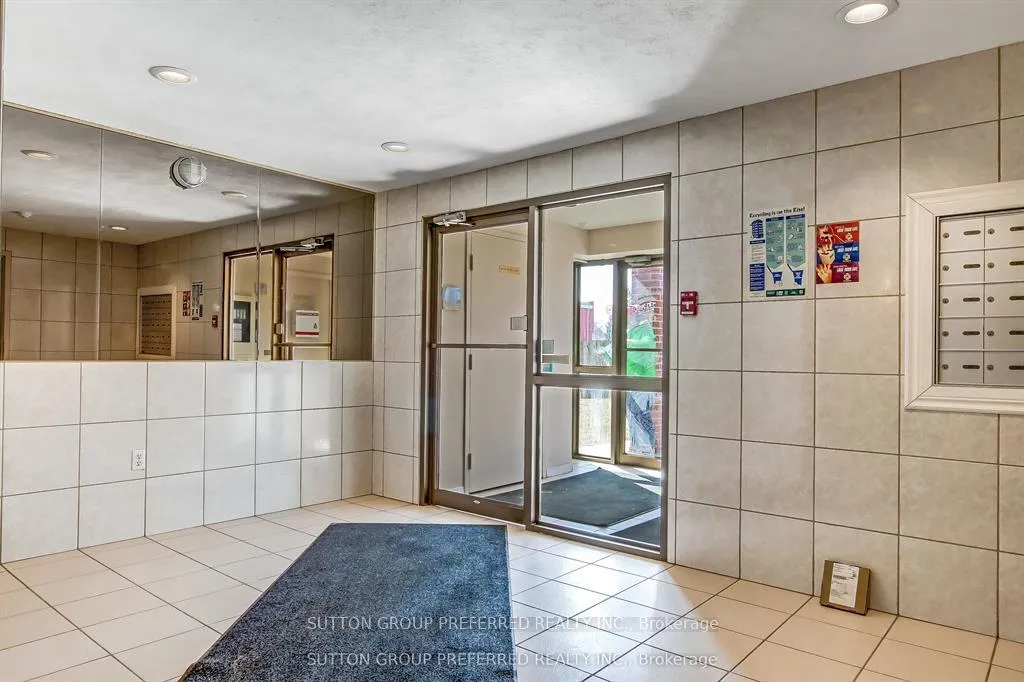 Photo 3 of Unit 402, 626 First Street, London, East H — HOMEH