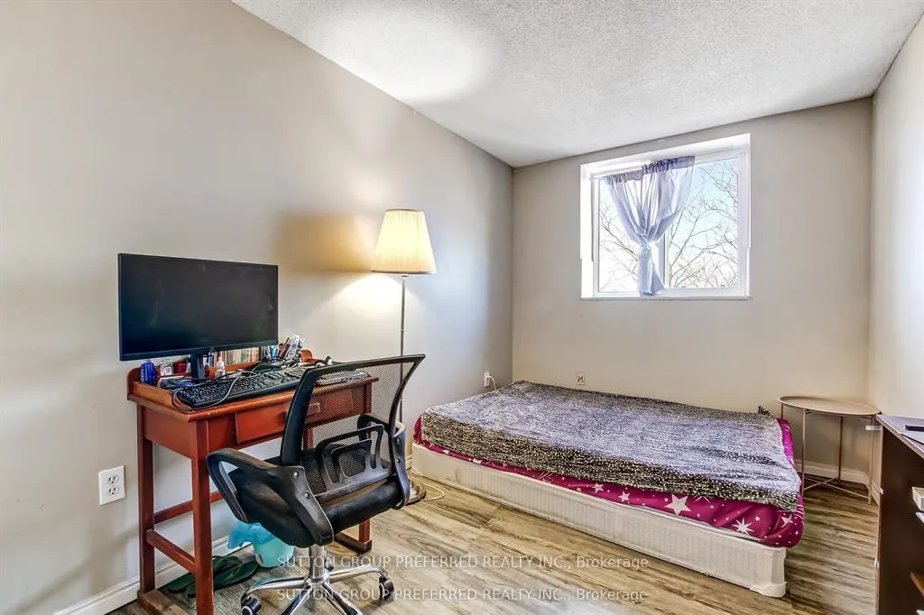 Photo 11 of Unit 402, 626 First Street, London, East H — HOMEH