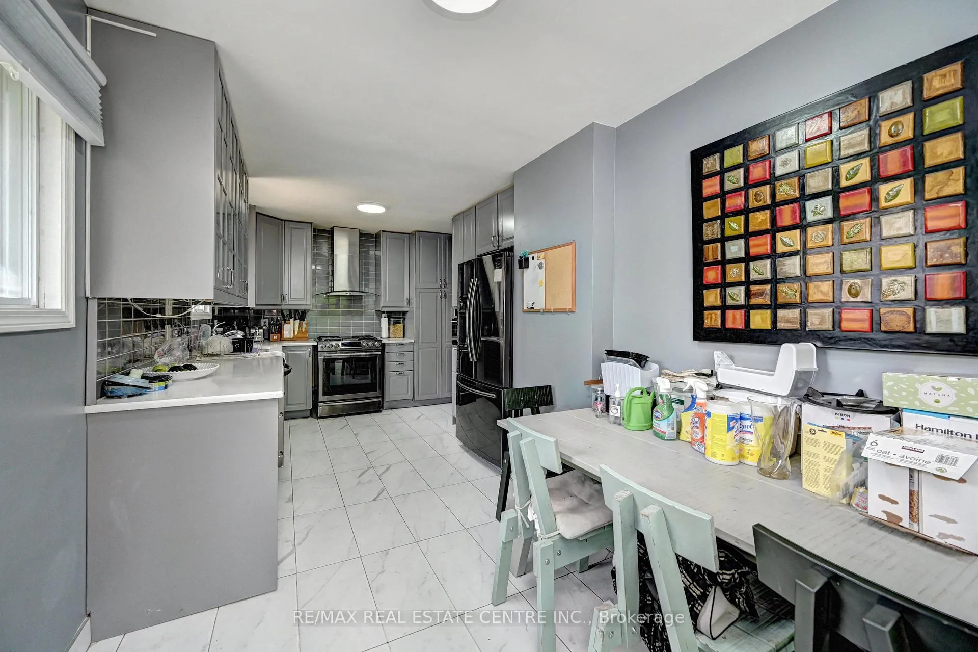 Photo 11 of 525 Fallingbrook Drive, Waterloo, Lakeshore Village — HOMEH
