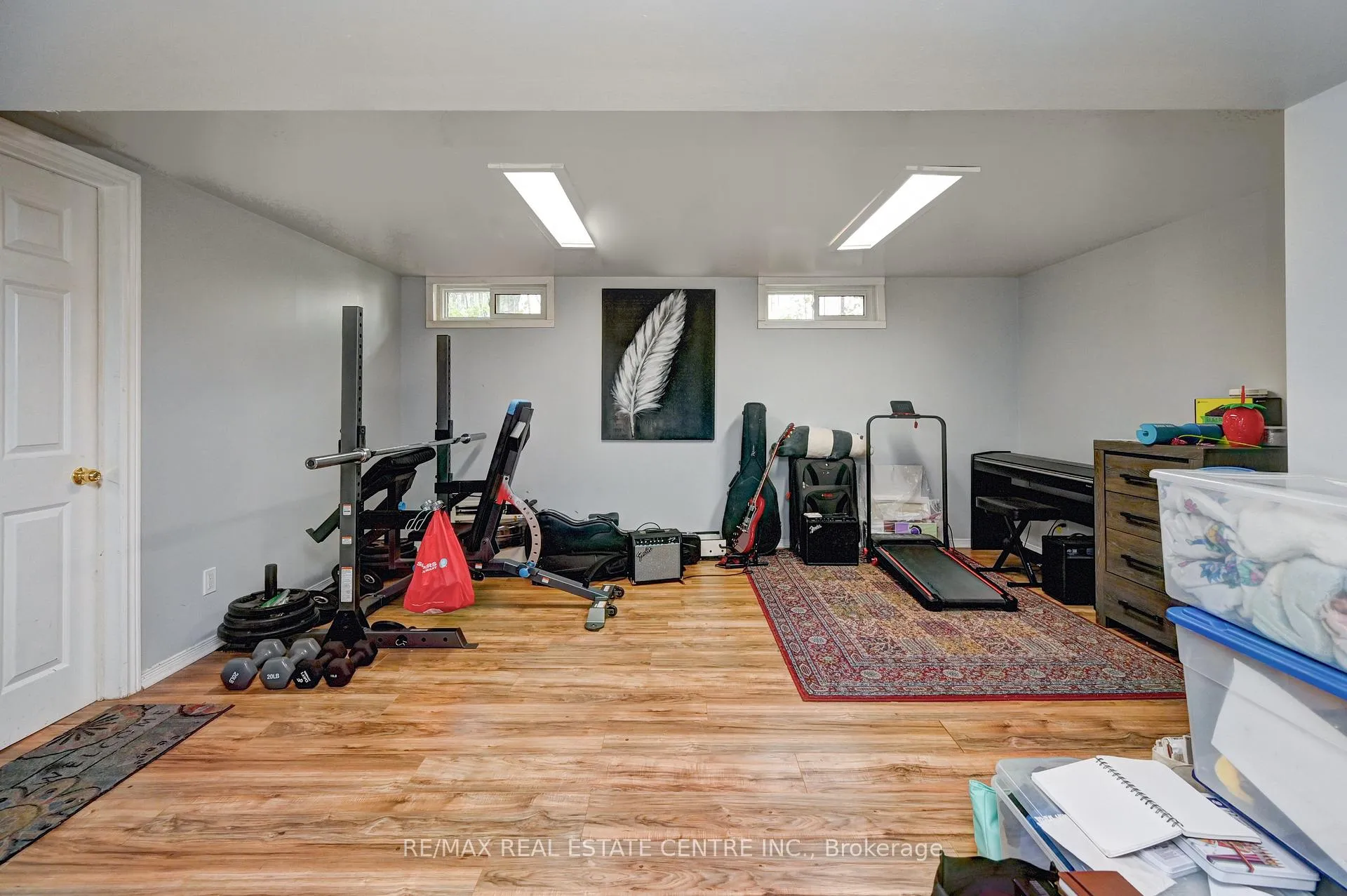 Photo 18 of 525 Fallingbrook Drive, Waterloo, Lakeshore Village — HOMEH