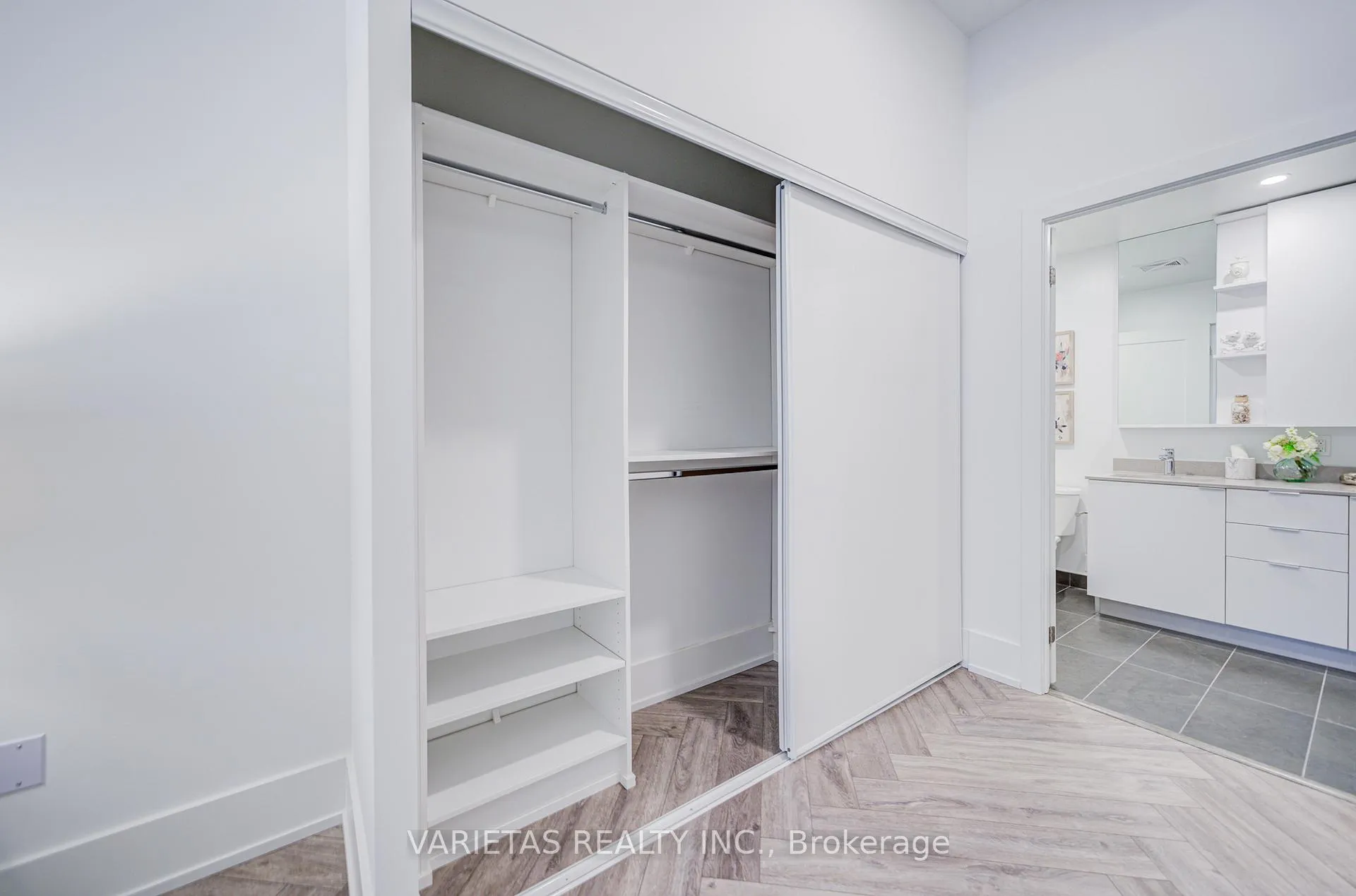 Photo 27 of Unit 101, 9 Clegg Road, Markham, Unionville — HOMEH
