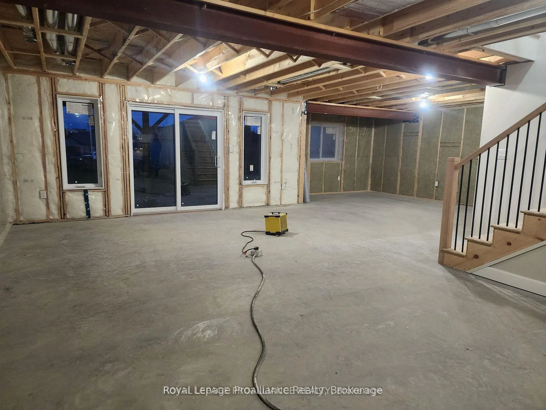 Photo 9 of 37 Rosewood Drive, Quinte West, Frankford Ward — HOMEH