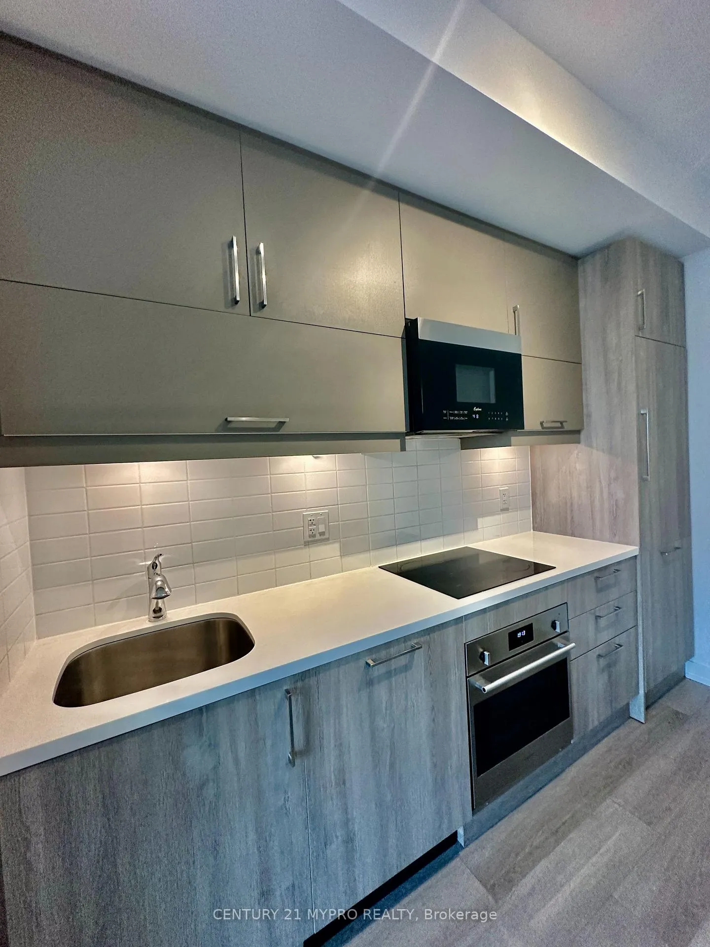 Photo 3 of Unit B715, 292 Verdale Crossing, Markham, Unionville — HOMEH