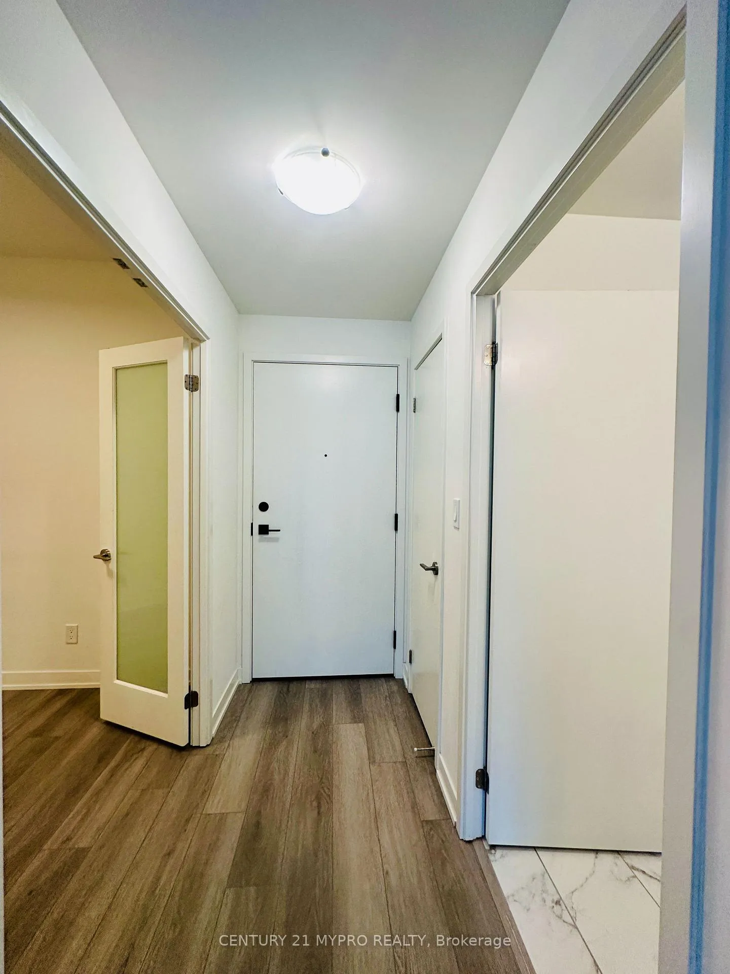 Photo 5 of Unit B715, 292 Verdale Crossing, Markham, Unionville — HOMEH