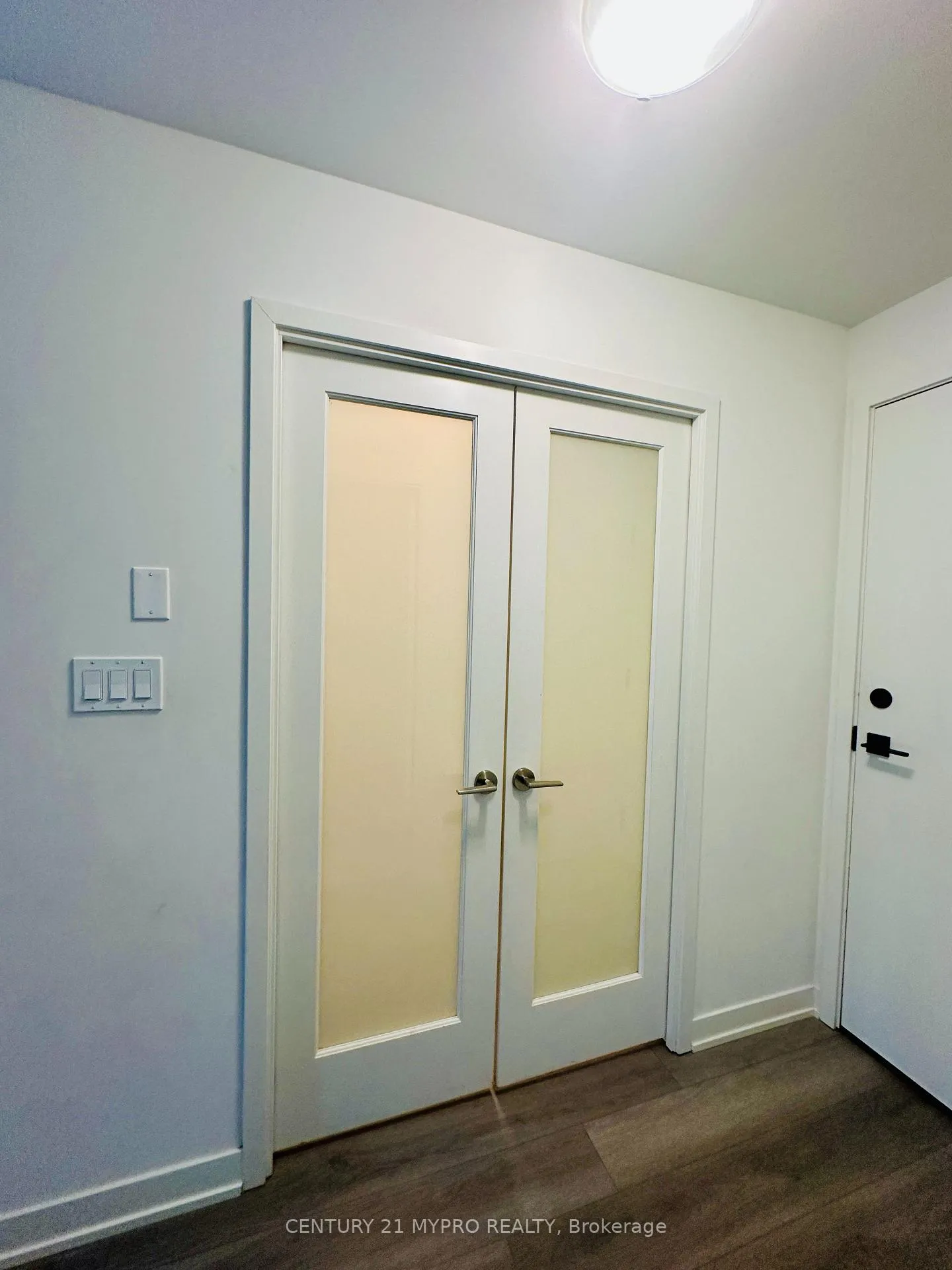 Photo 6 of Unit B715, 292 Verdale Crossing, Markham, Unionville — HOMEH