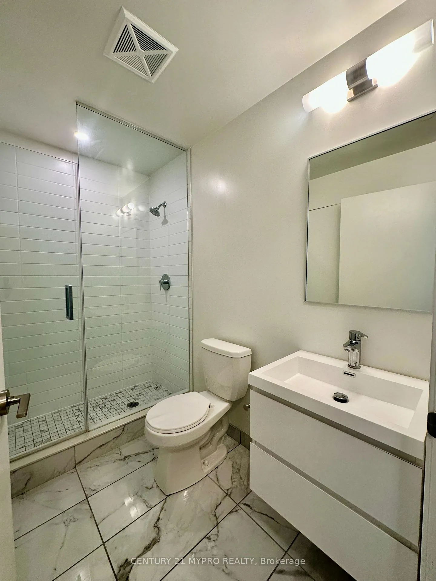Photo 8 of Unit B715, 292 Verdale Crossing, Markham, Unionville — HOMEH