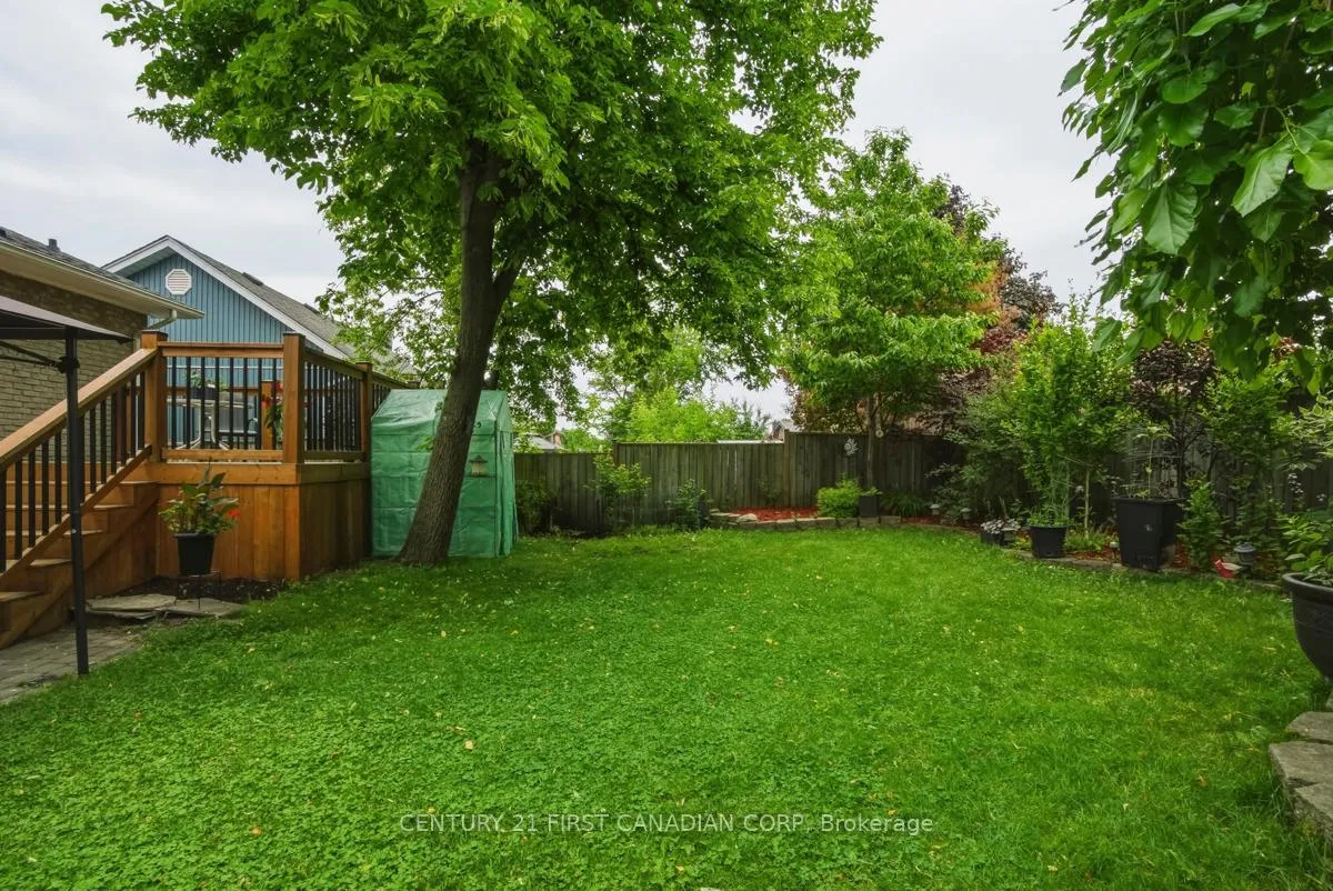 Photo 41 of 27 Tumbleweed Crescent, London, South X — HOMEH