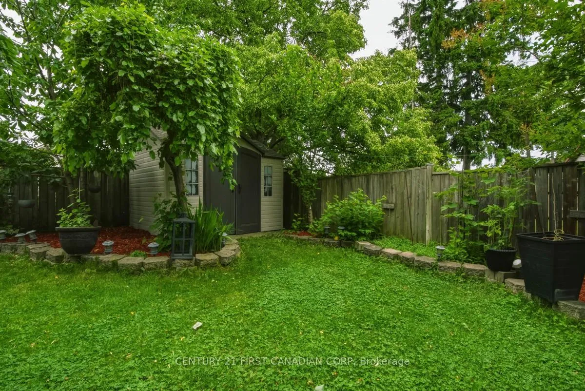 Photo 43 of 27 Tumbleweed Crescent, London, South X — HOMEH