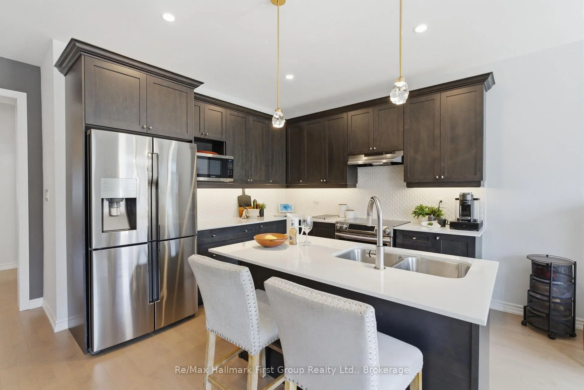 Photo 7 of 54 Horizon Avenue, Cavan Monaghan, Cavan Twp — HOMEH
