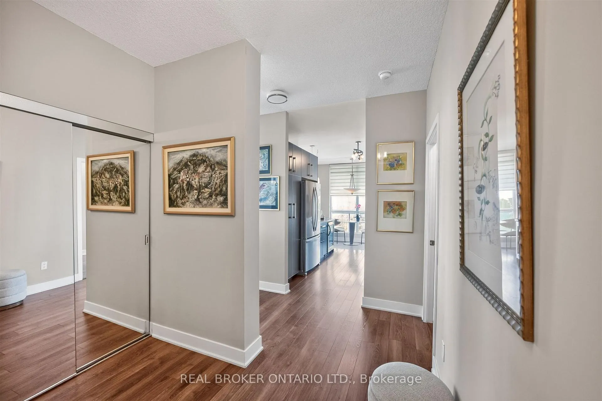 Photo 3 of Unit 2402, 1048 Broadview Avenue, Toronto, Broadview North — HOMEH