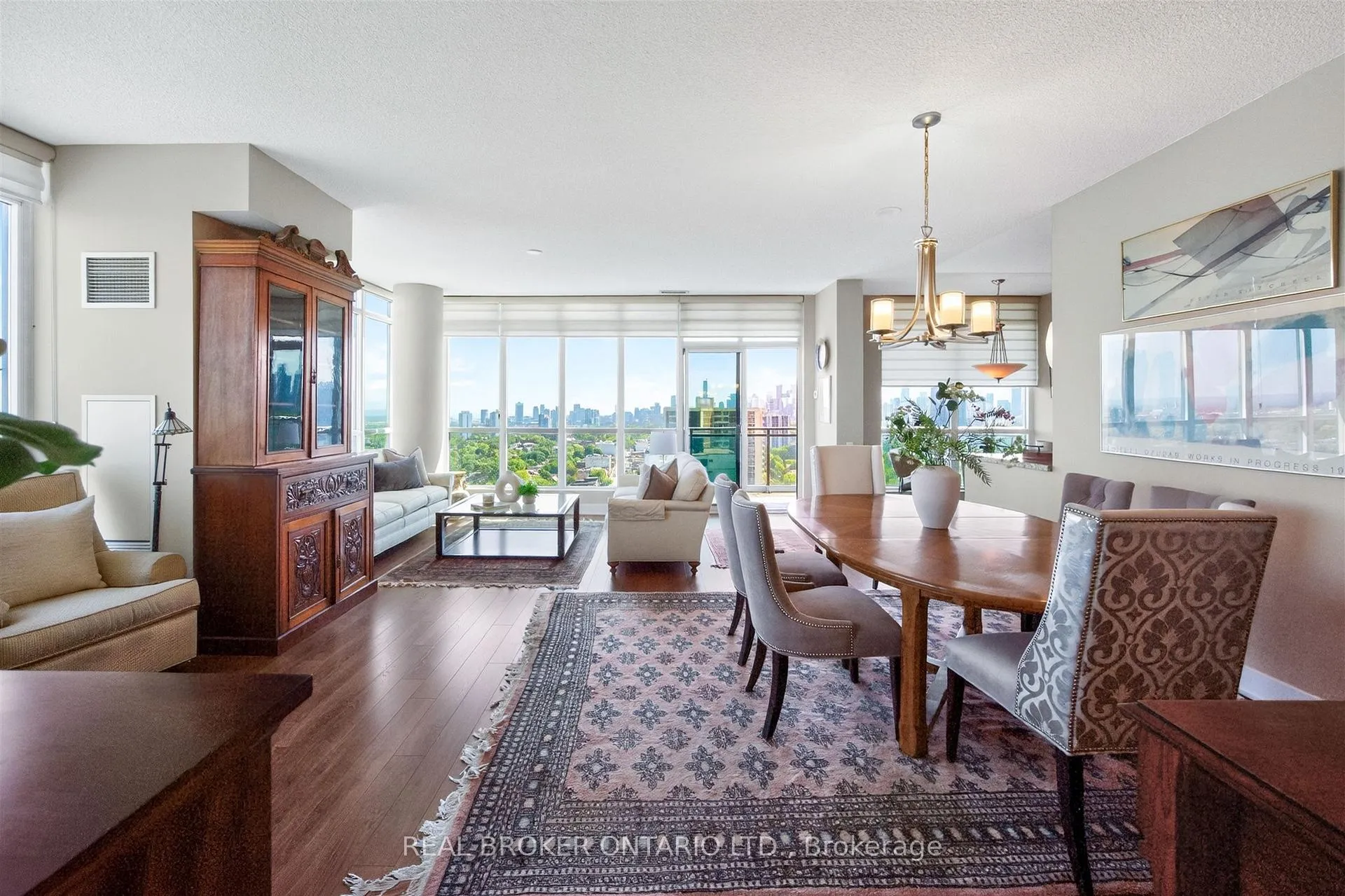 Photo 6 of Unit 2402, 1048 Broadview Avenue, Toronto, Broadview North — HOMEH