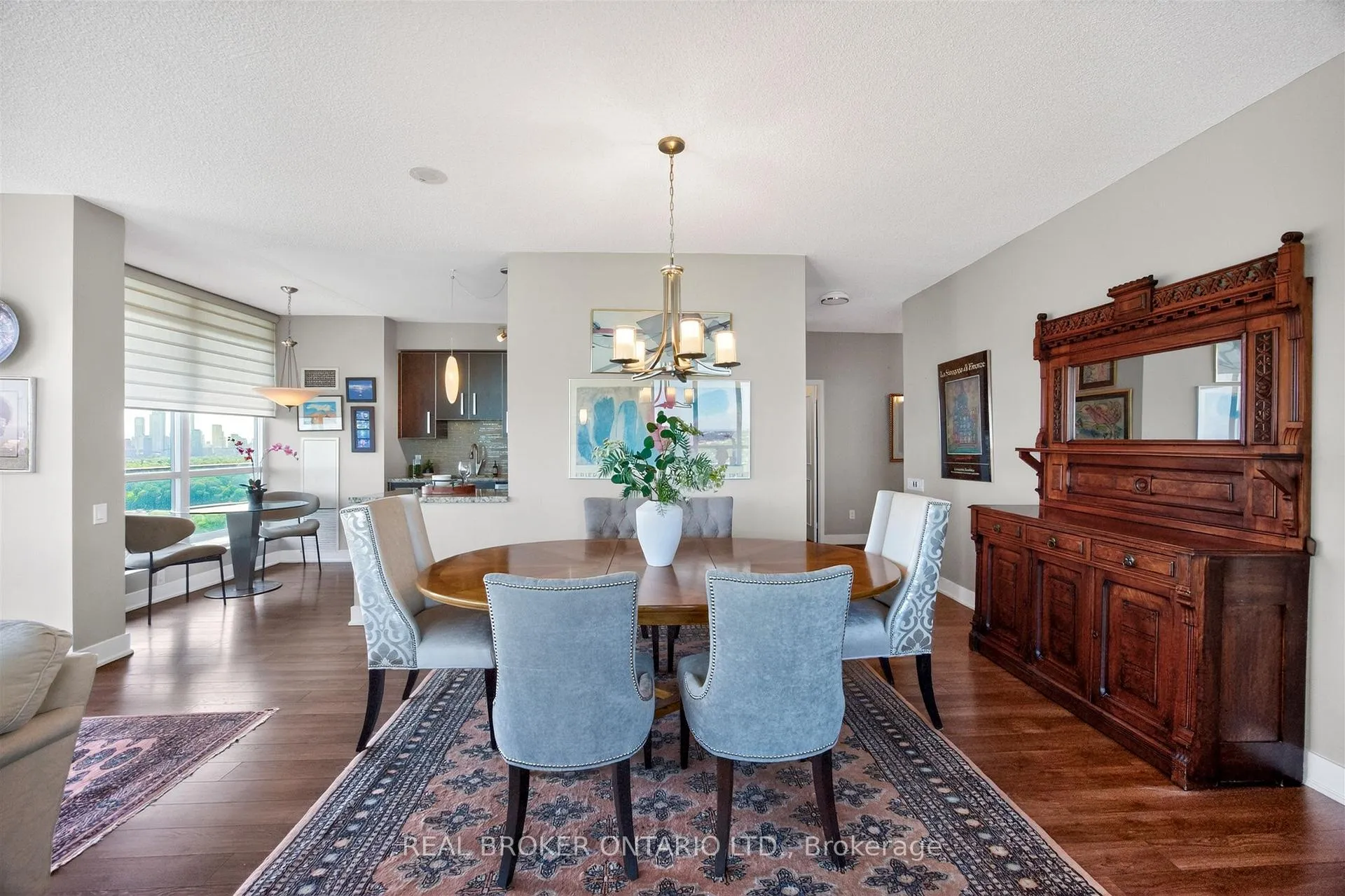 Photo 7 of Unit 2402, 1048 Broadview Avenue, Toronto, Broadview North — HOMEH