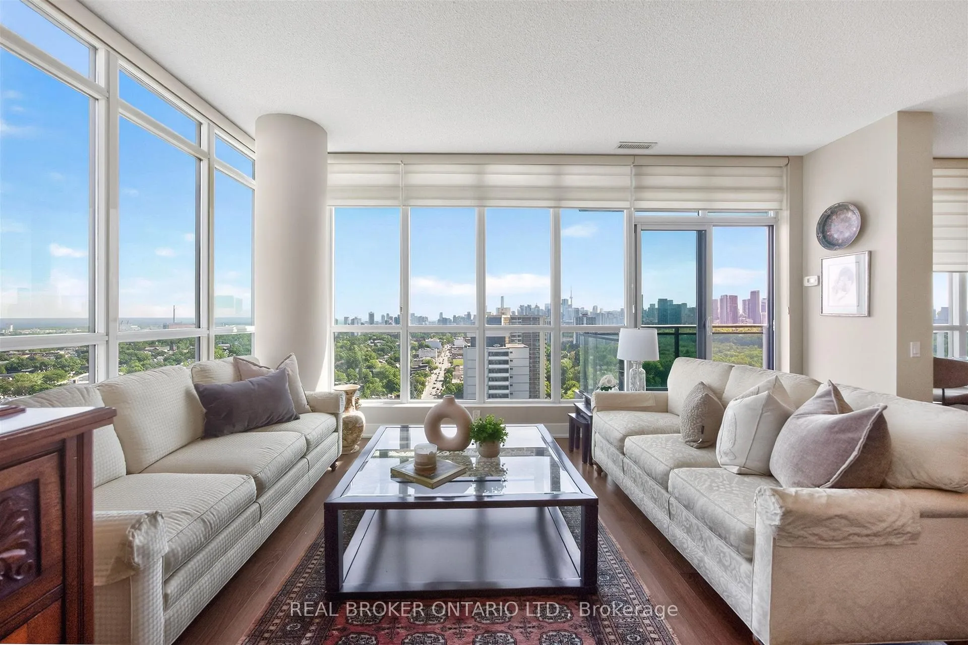 Photo 8 of Unit 2402, 1048 Broadview Avenue, Toronto, Broadview North — HOMEH