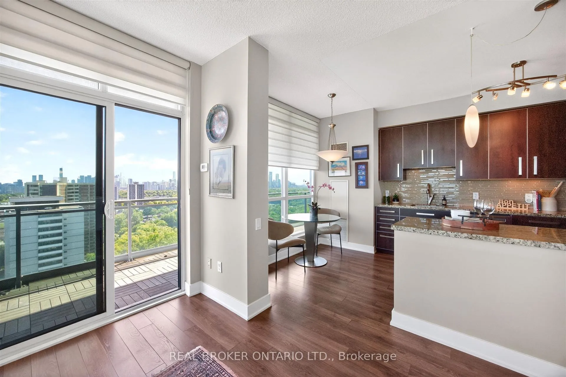 Photo 13 of Unit 2402, 1048 Broadview Avenue, Toronto, Broadview North — HOMEH
