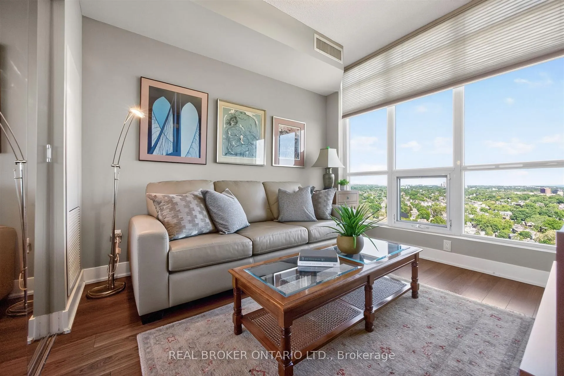 Photo 18 of Unit 2402, 1048 Broadview Avenue, Toronto, Broadview North — HOMEH