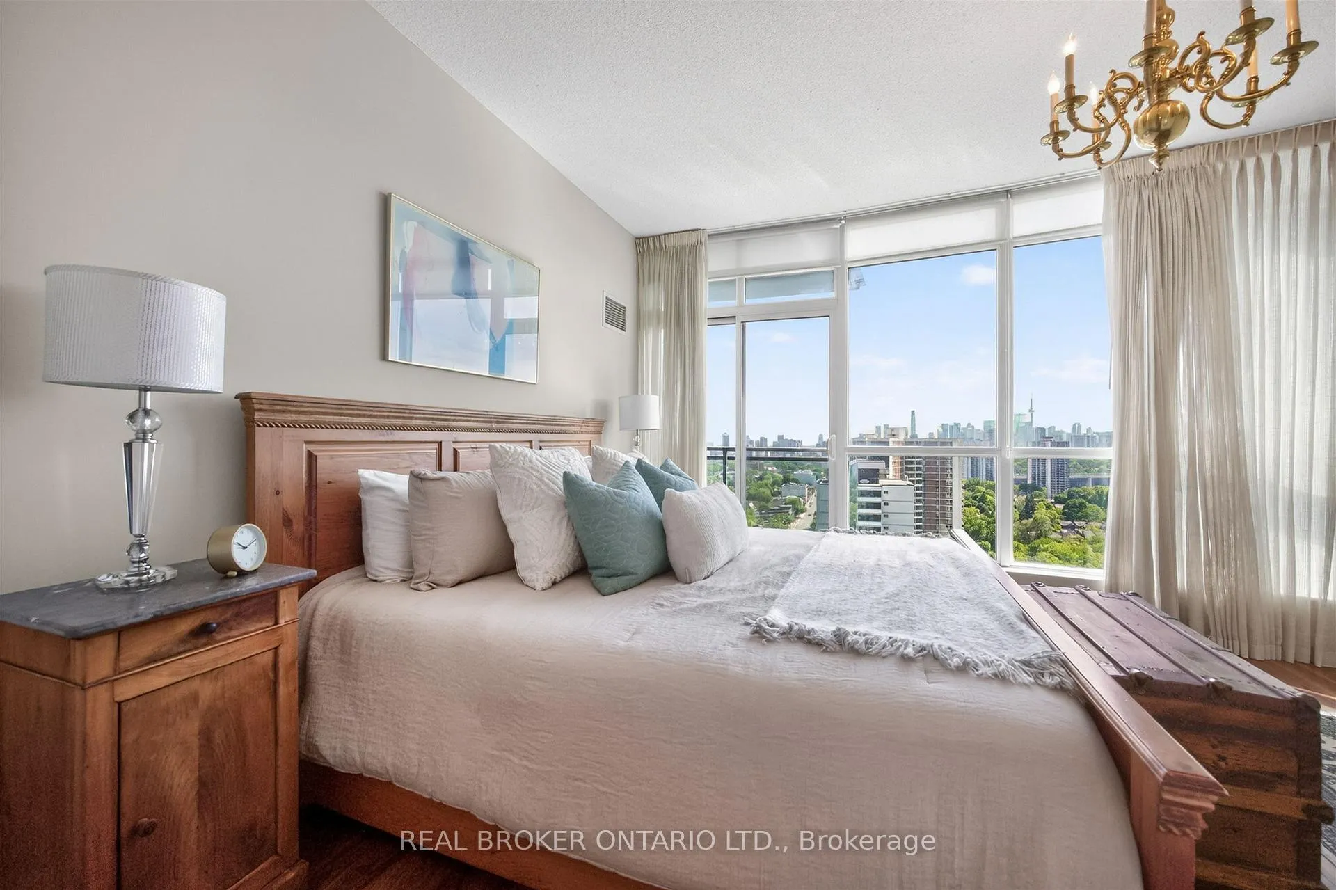 Photo 24 of Unit 2402, 1048 Broadview Avenue, Toronto, Broadview North — HOMEH