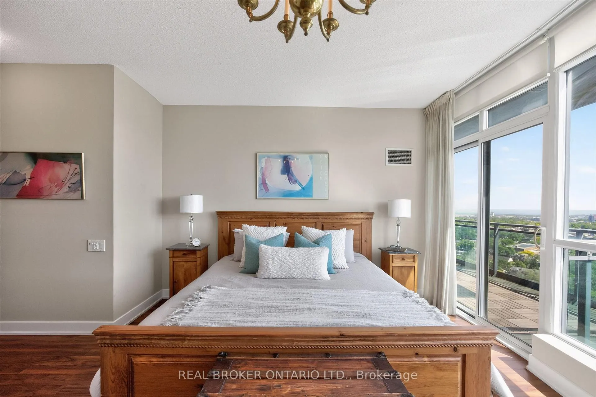 Photo 26 of Unit 2402, 1048 Broadview Avenue, Toronto, Broadview North — HOMEH