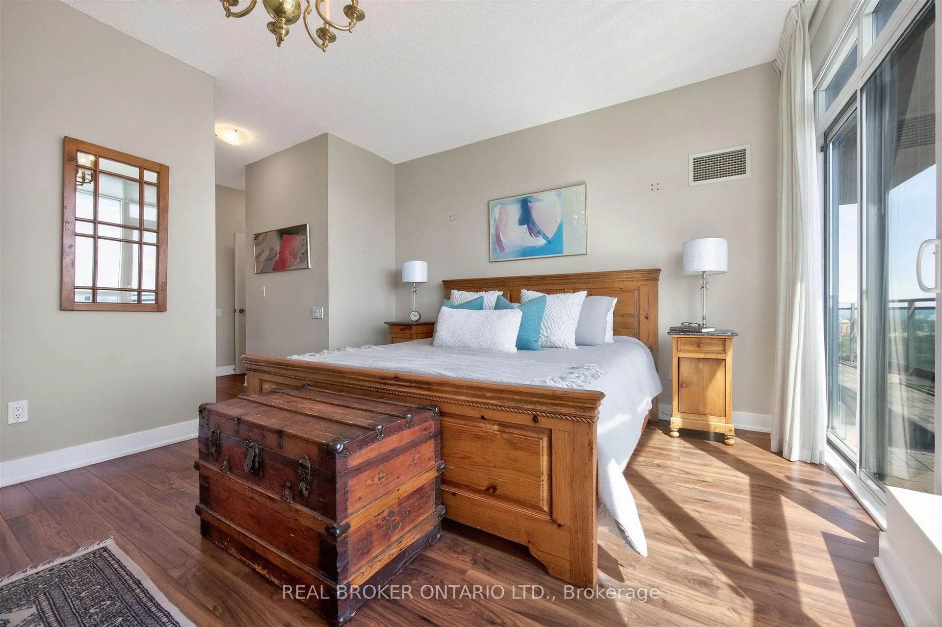 Photo 27 of Unit 2402, 1048 Broadview Avenue, Toronto, Broadview North — HOMEH