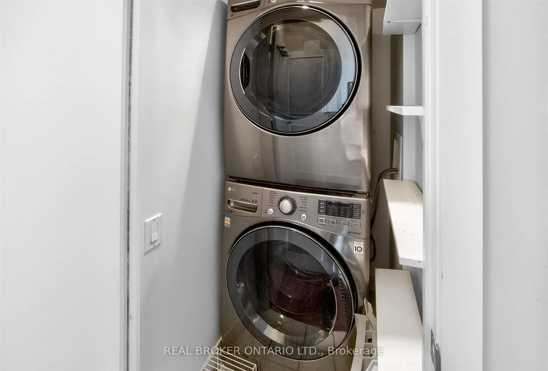 Photo 37 of Unit 2402, 1048 Broadview Avenue, Toronto, Broadview North — HOMEH