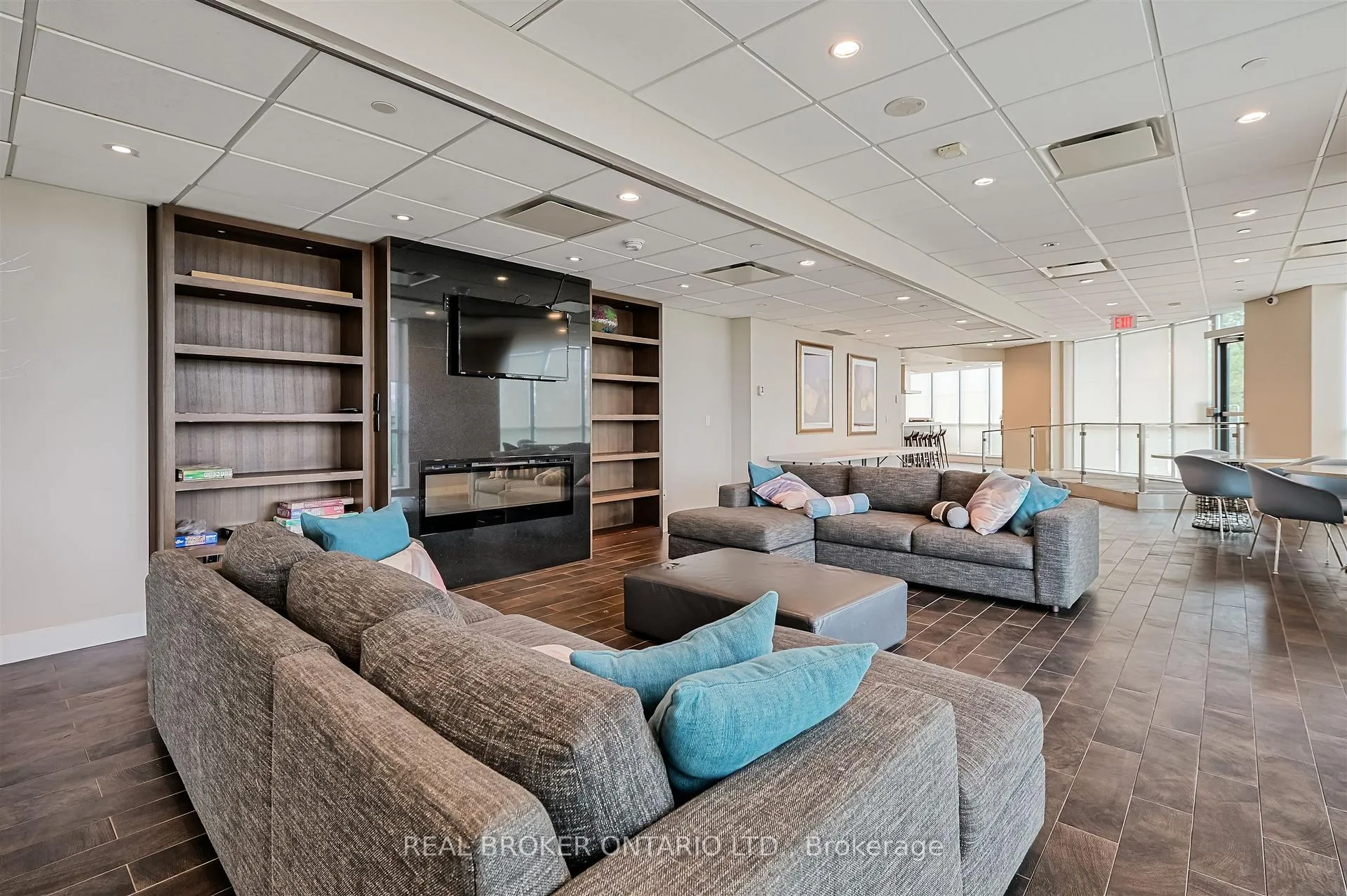 Photo 46 of Unit 2402, 1048 Broadview Avenue, Toronto, Broadview North — HOMEH