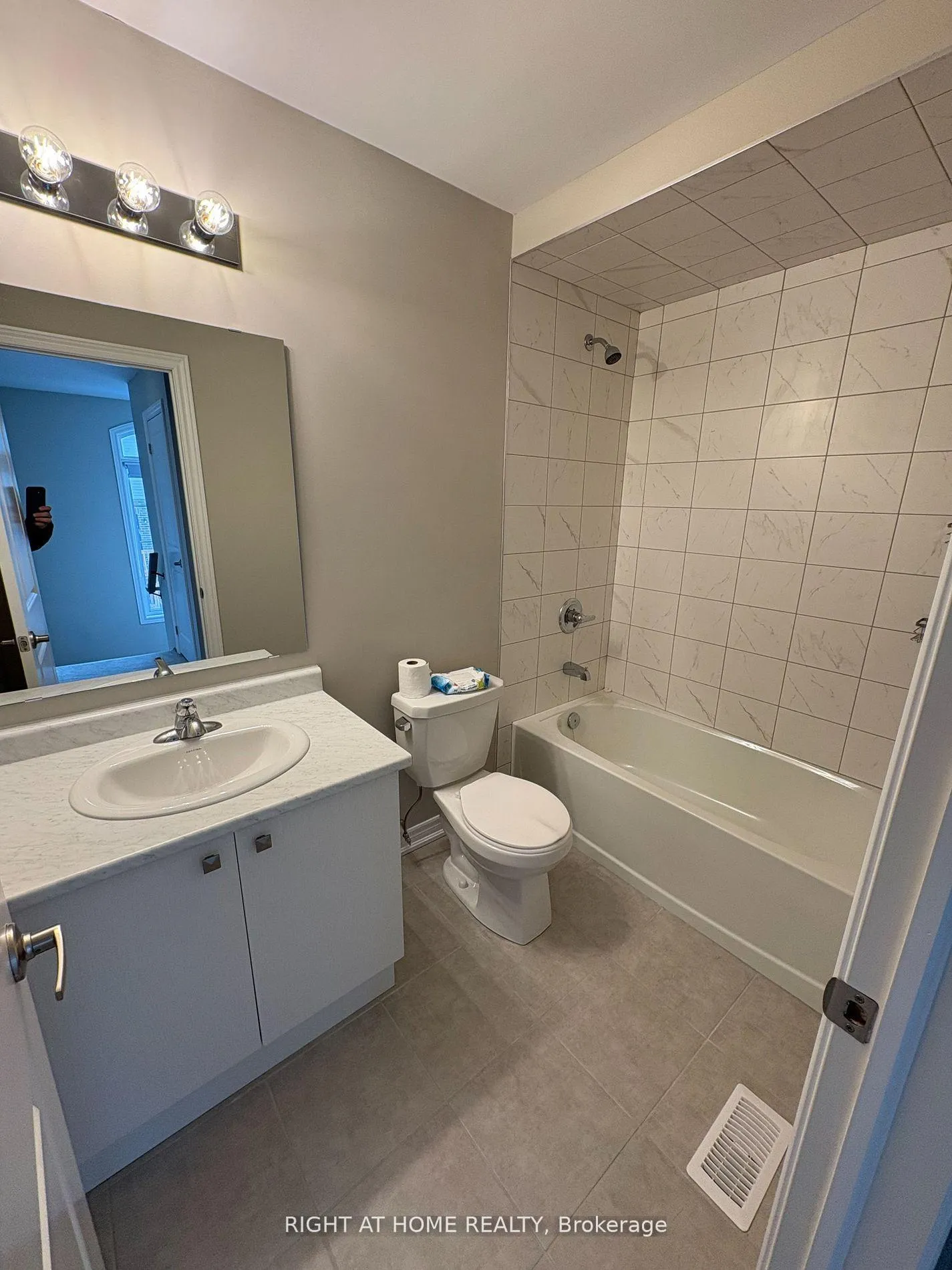 Photo 16 of Unit 1, 30 Mia Drive, Hamilton, Ryckmans — HOMEH