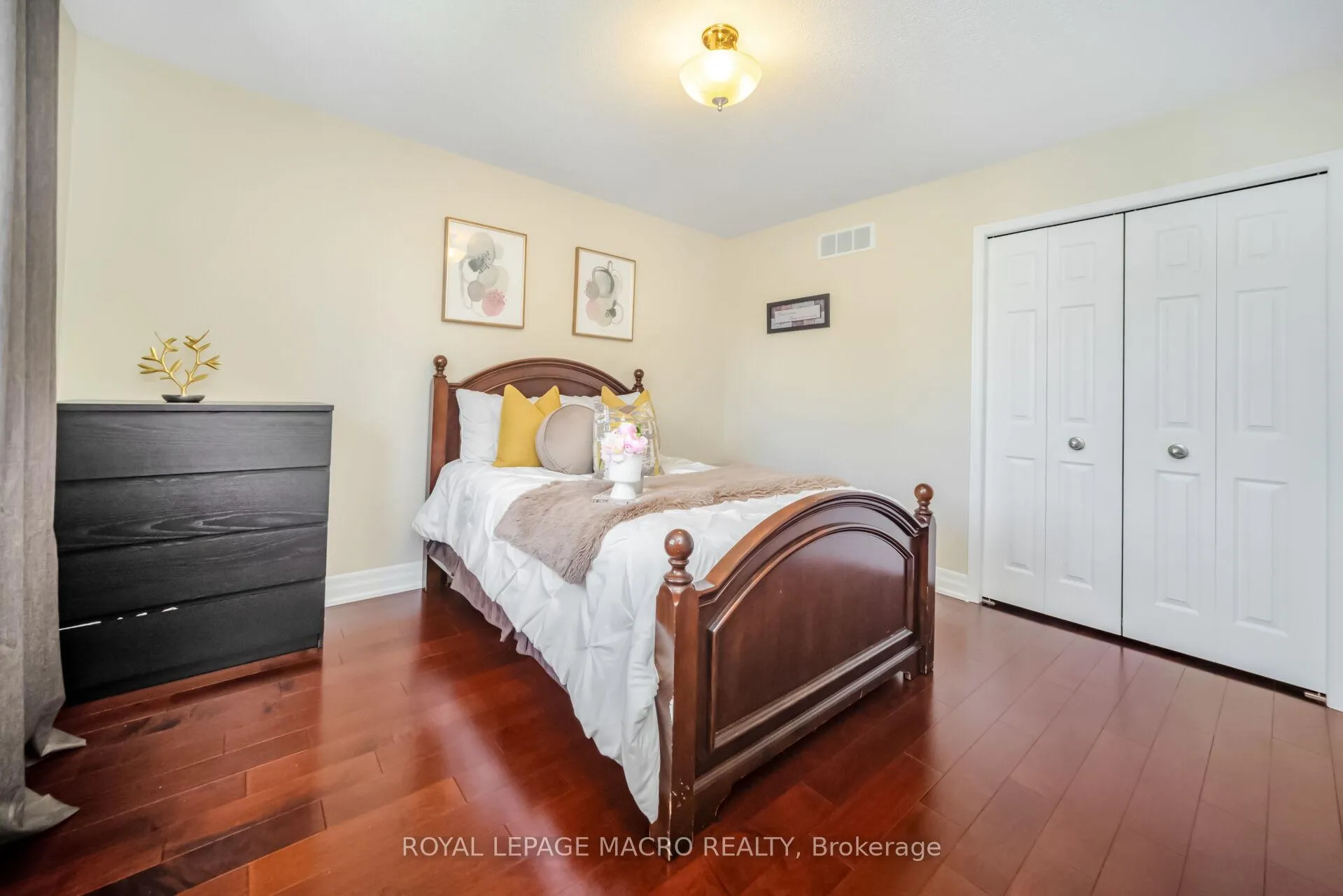 Photo 20 of 19 Sonata Avenue, Hamilton, Kernighan — HOMEH