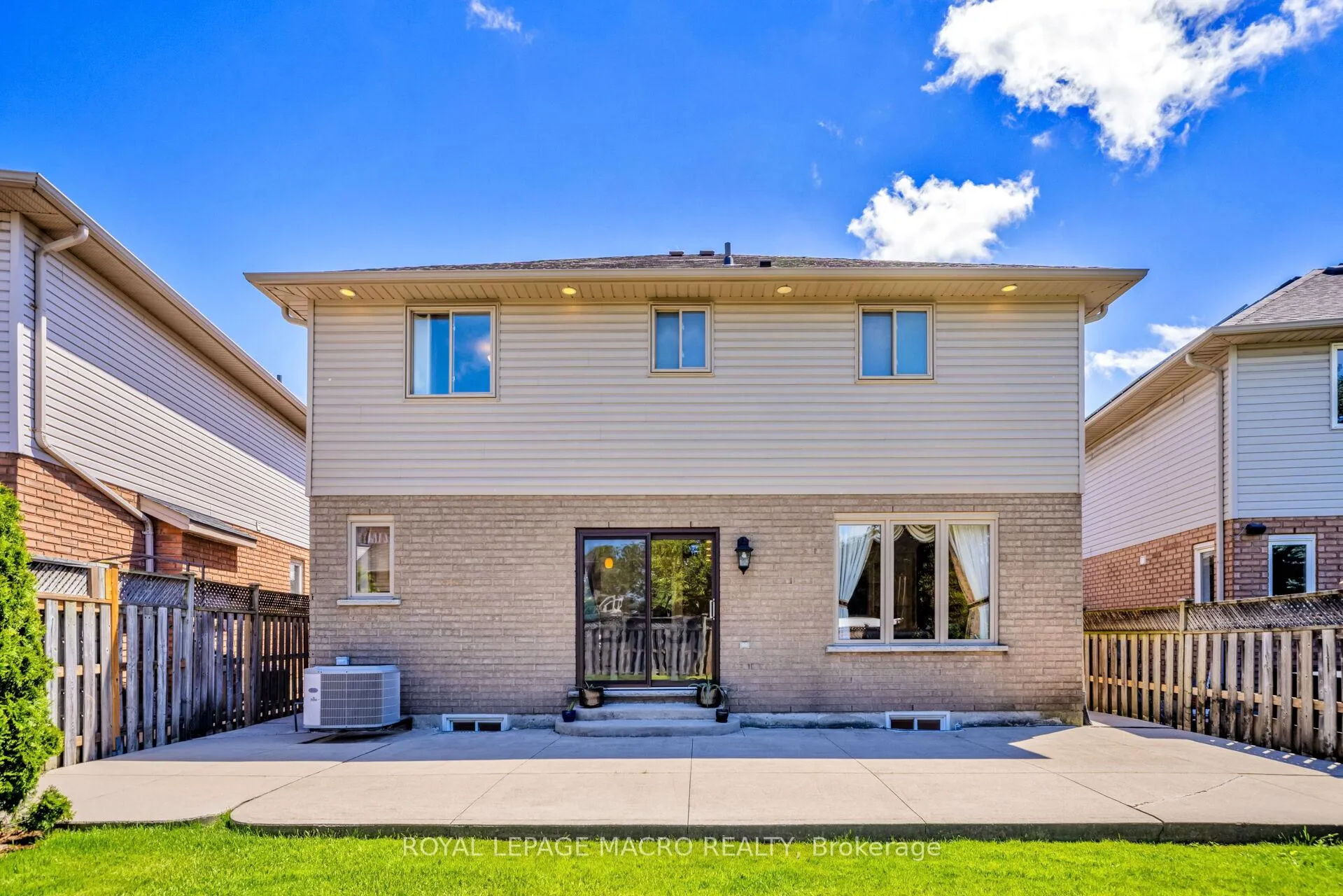 Photo 33 of 19 Sonata Avenue, Hamilton, Kernighan — HOMEH