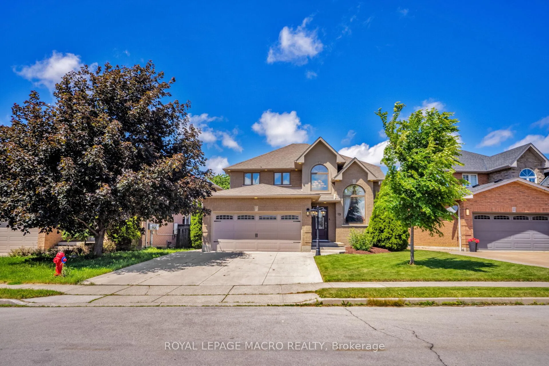 Photo 39 of 19 Sonata Avenue, Hamilton, Kernighan — HOMEH