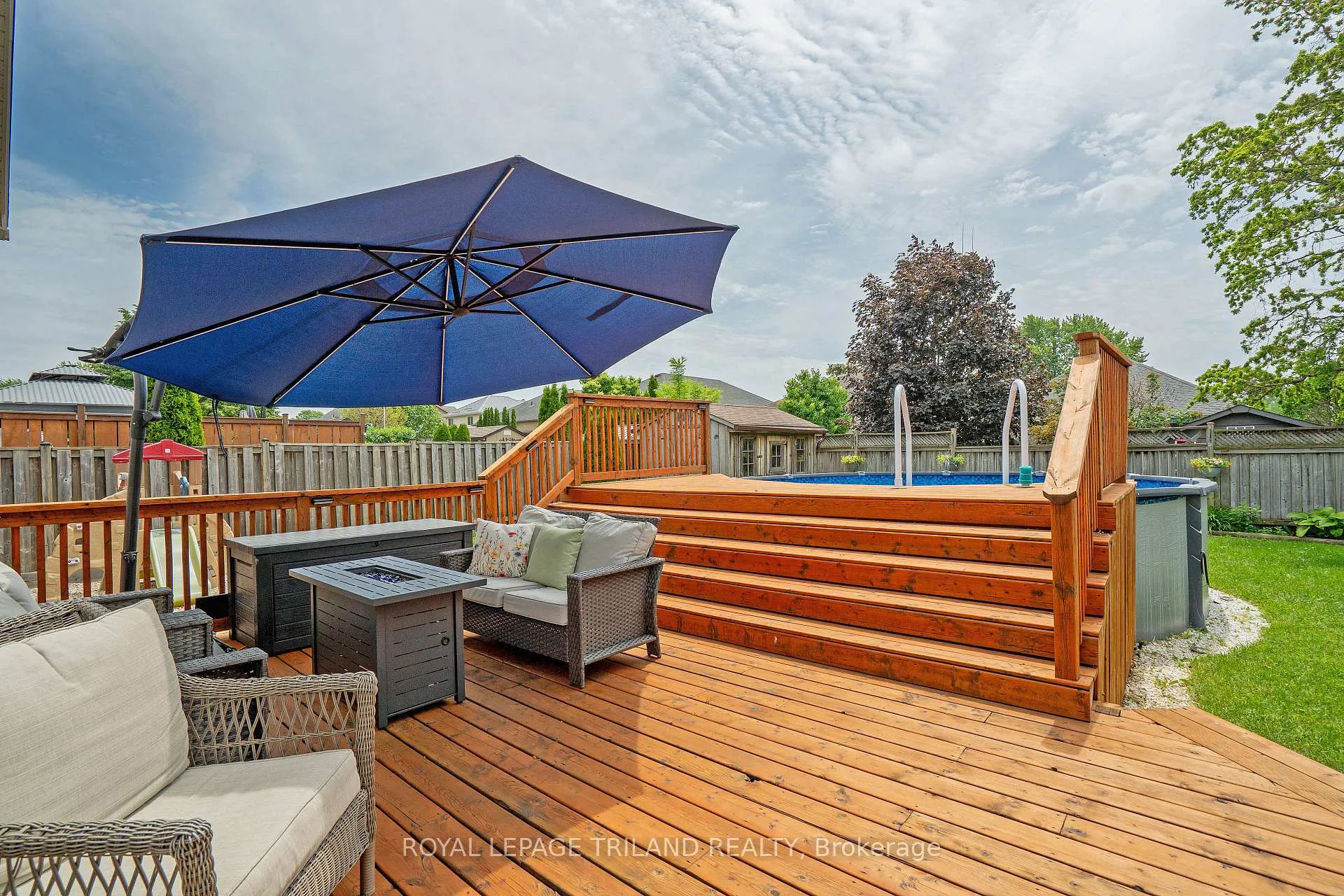 Photo 4 of 2 Redtail Court, St. Thomas — HOMEH